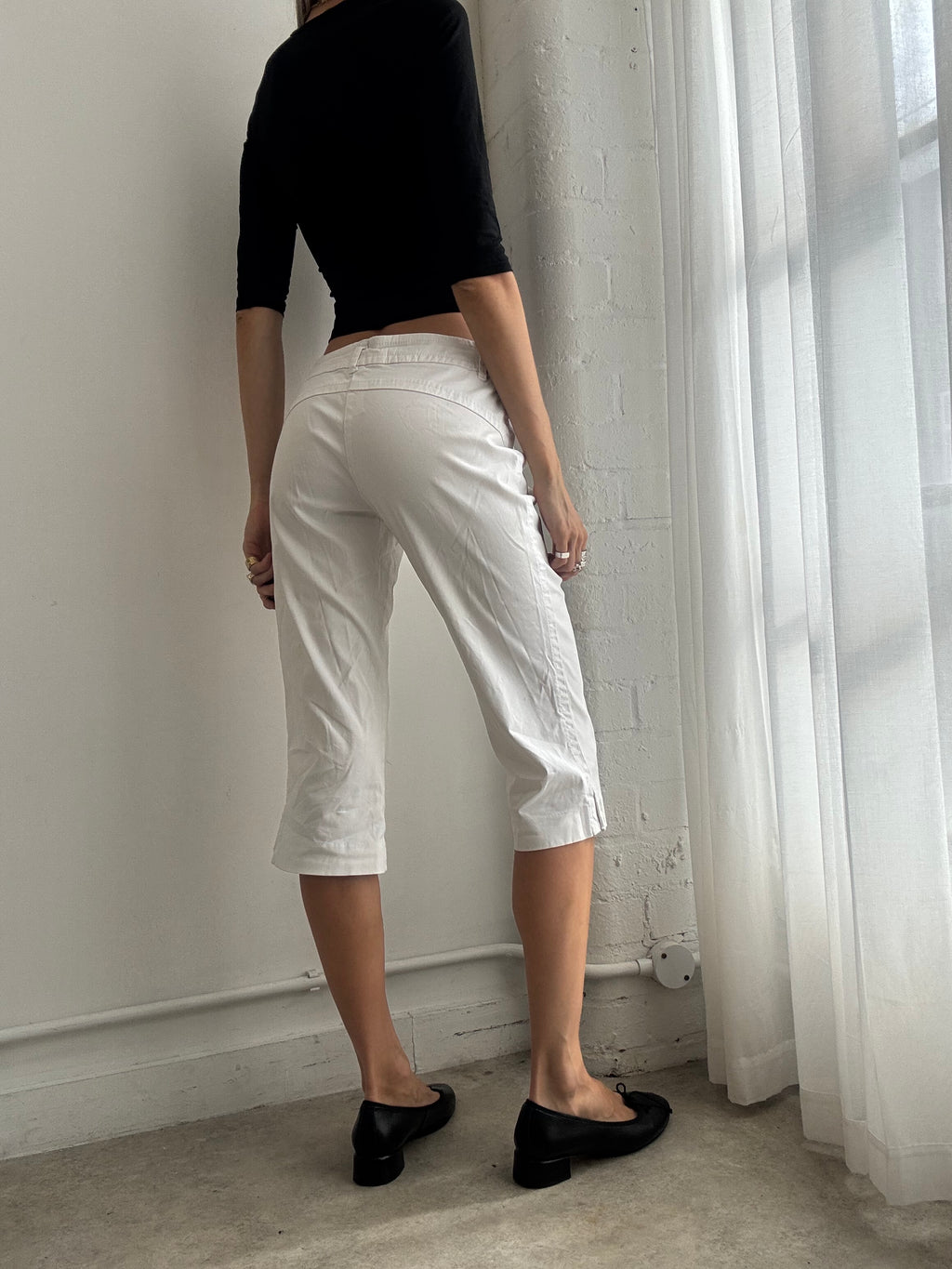 Vintage Y2K White Low Rise Capri Pants - Size XS/S