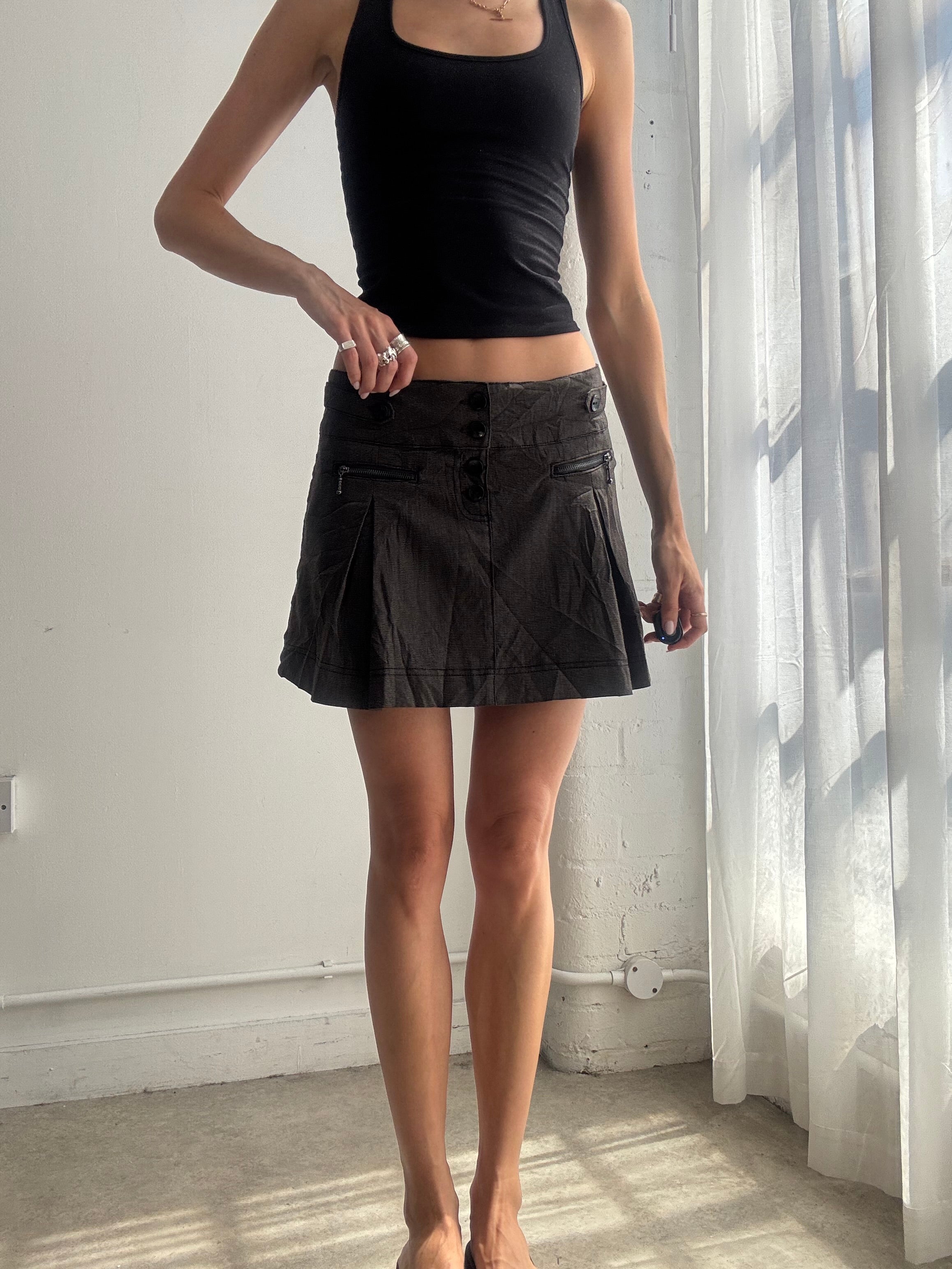 Vintage Black Pleated Mini Skirt Y2K - Size M