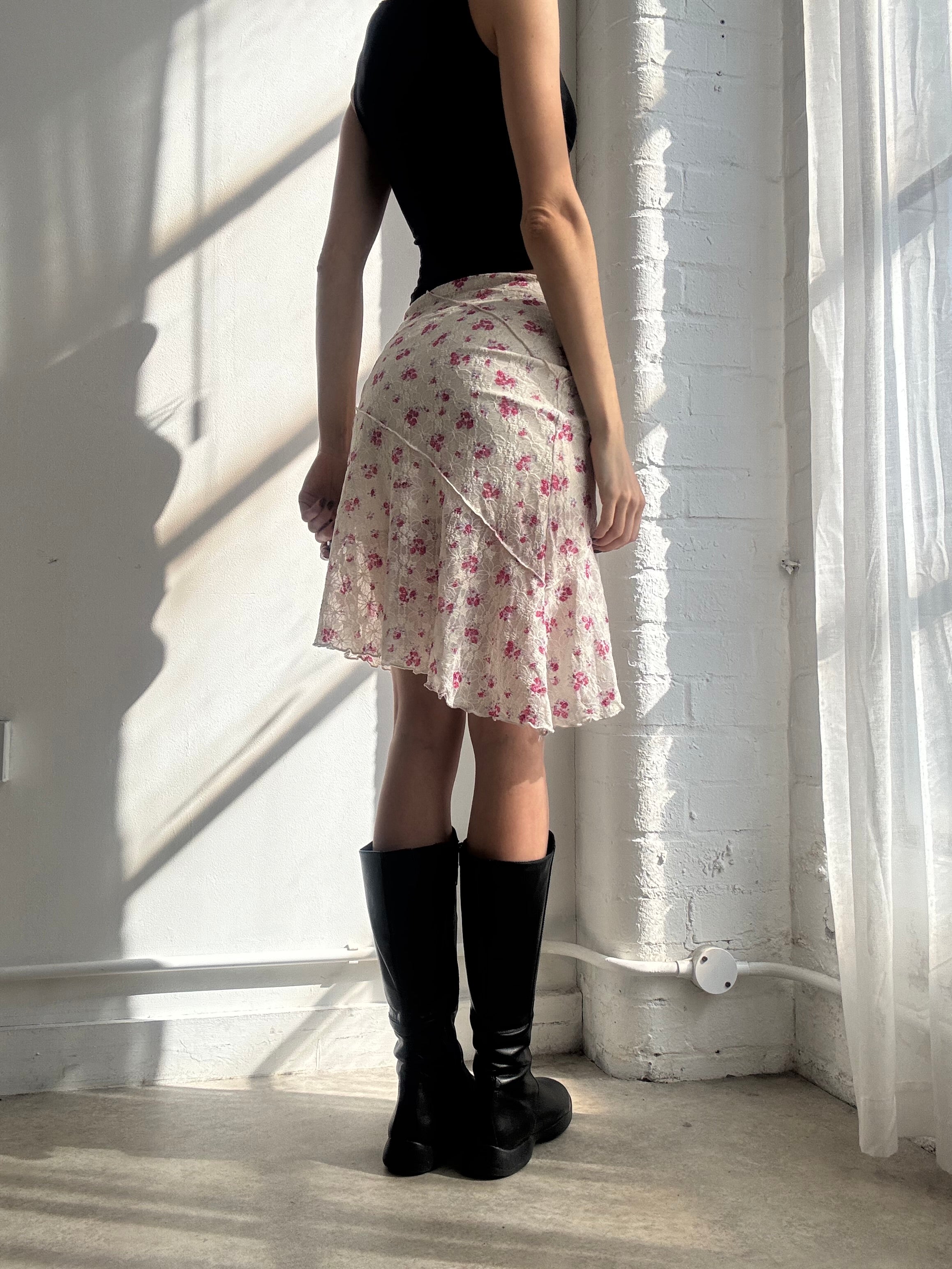 Vintage Y2K white floral lace asymmetric midi skirt