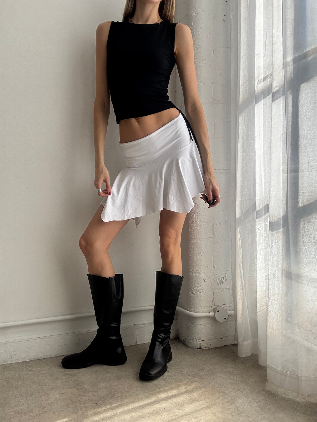 Vintage Y2K white  asymmetric mini skirt