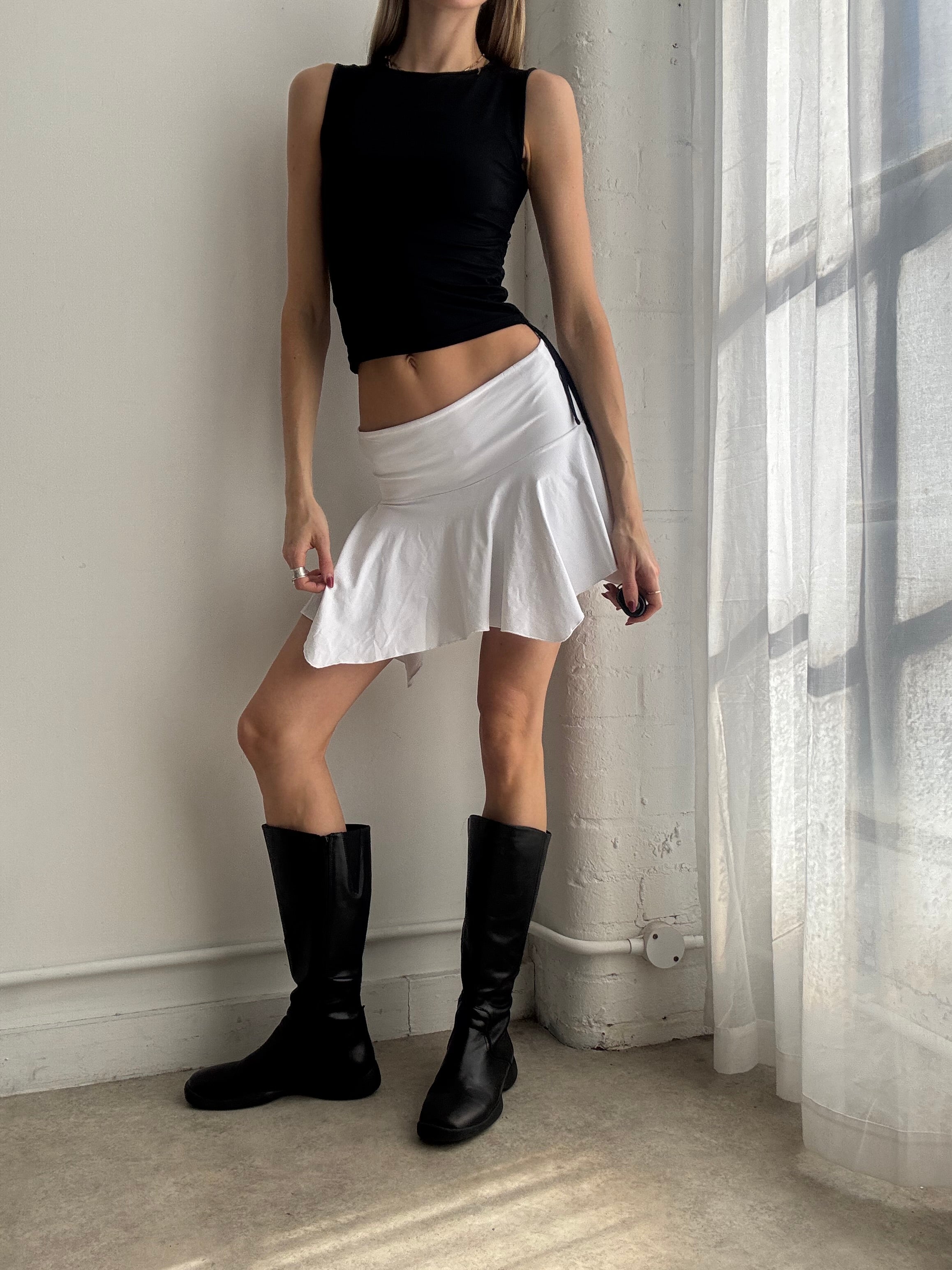Vintage Y2K white  asymmetric mini skirt