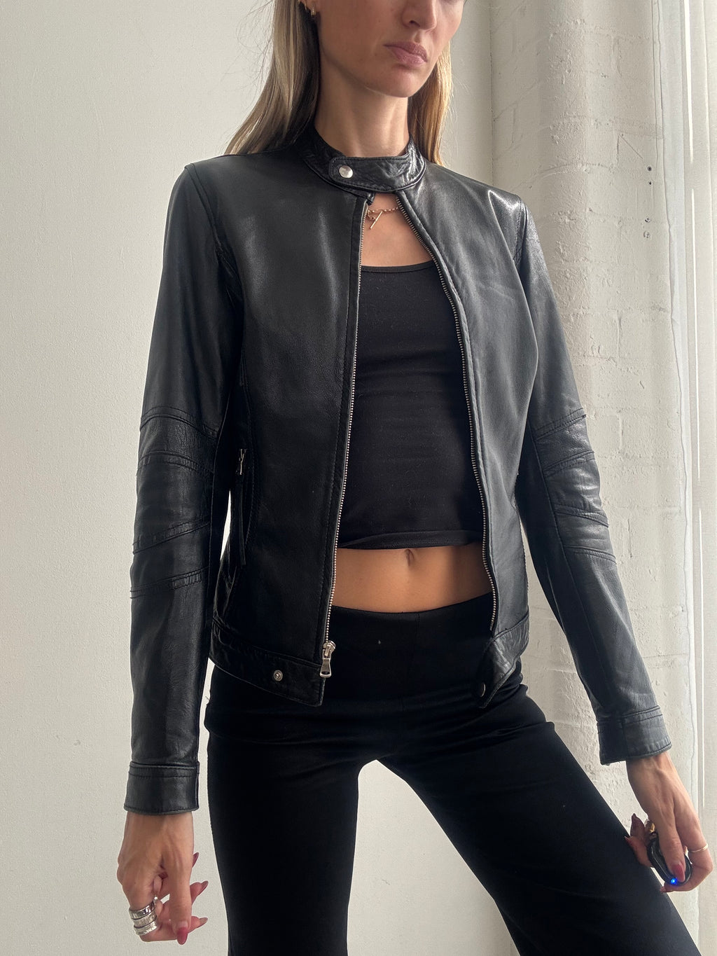 Vintage Y2K Black Leather Fitted Biker Jacket - Size S