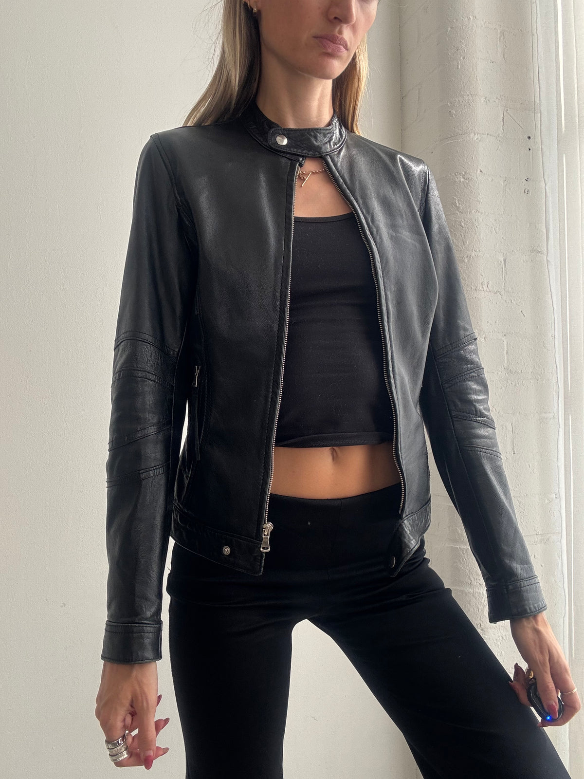 Vintage Y2K Black Leather Fitted Biker Jacket - Size S