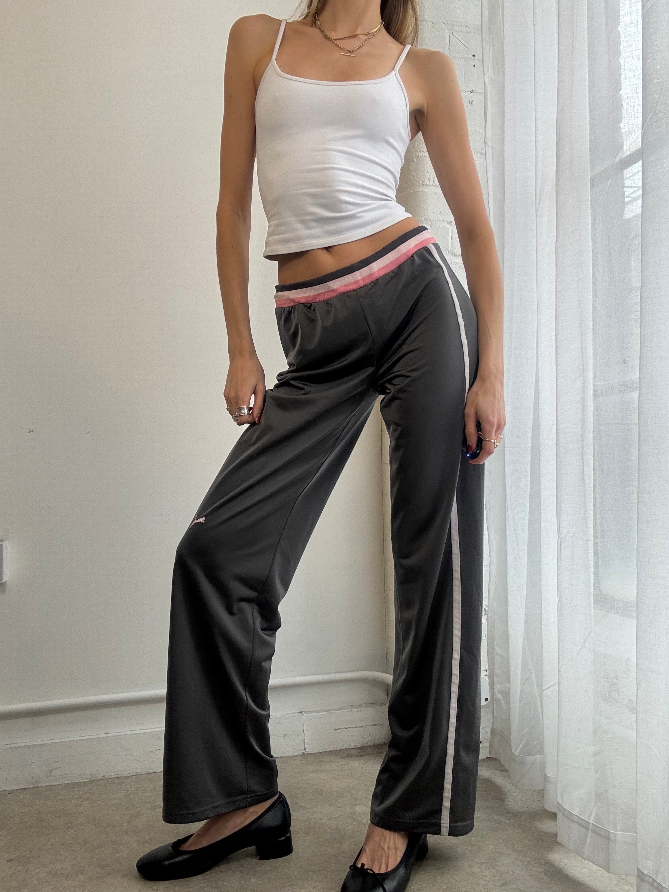 Vintage Y2K Puma grey straight leg tracksuit pants trousers with pink trim