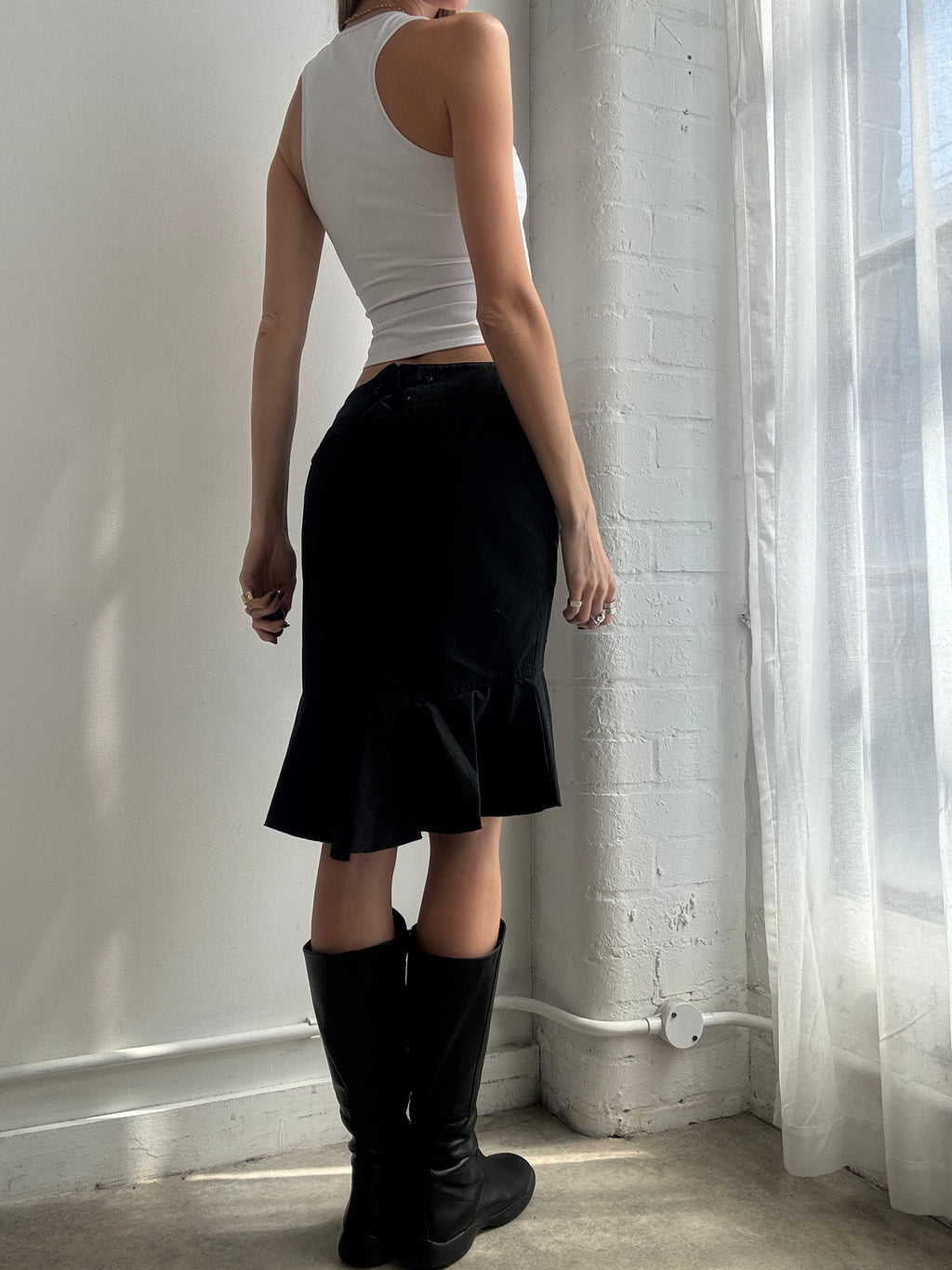 Vintage Y2K black ruffle hem midi skirt - Size S