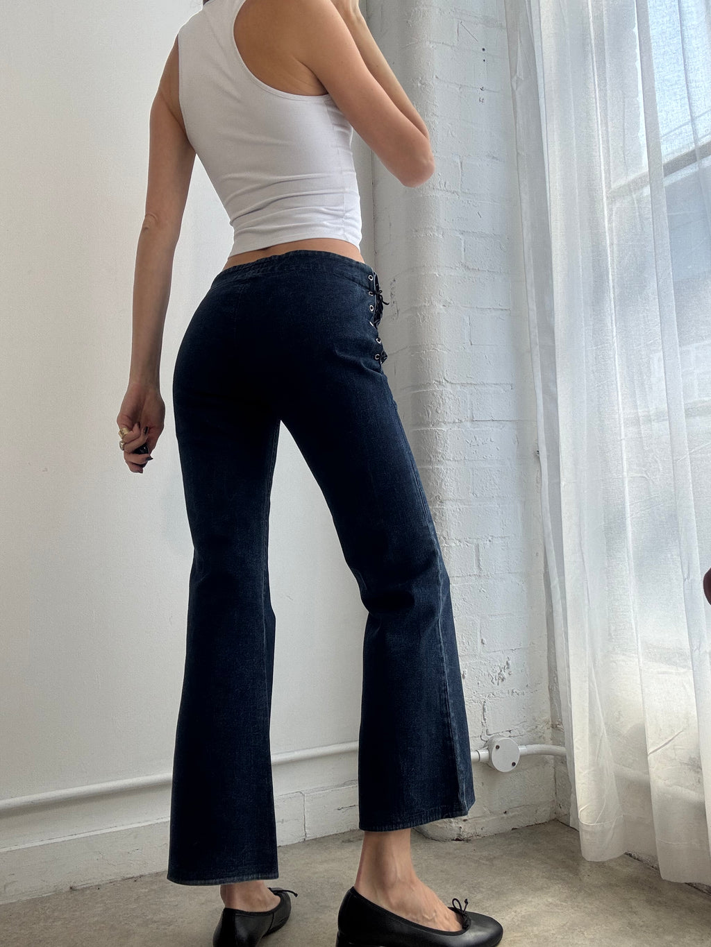 Vintage Y2K dark wash cropped flare jeans - Size S