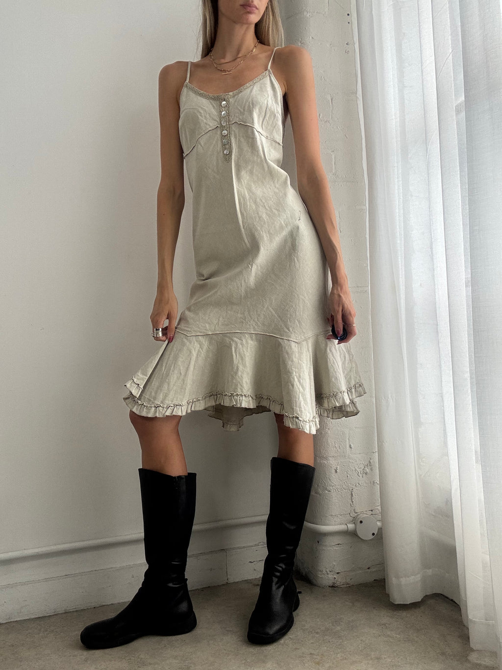 Vintage 90s Cream Ruffle Hem Linen Slip Dress - Size M