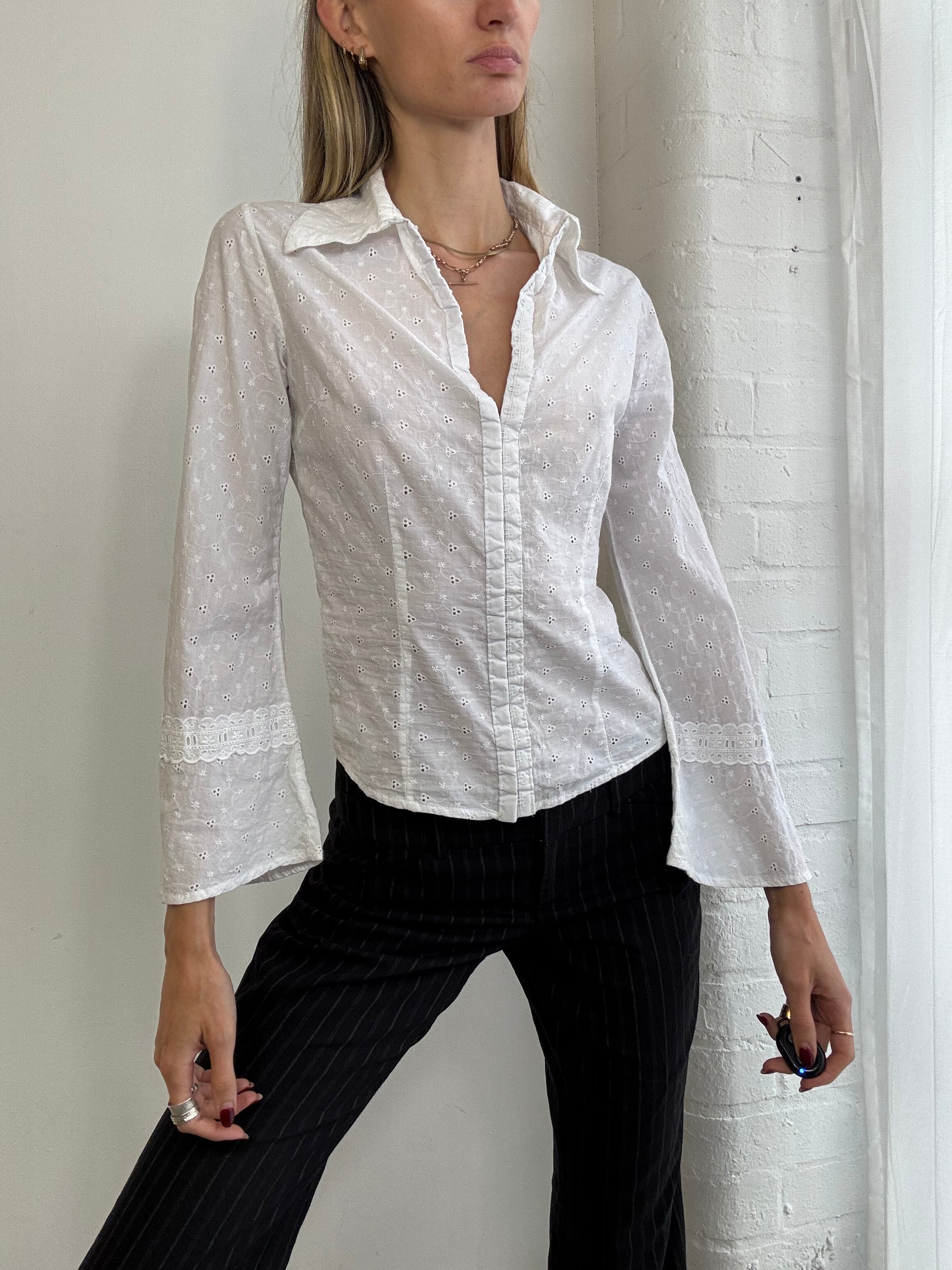 Vintage Y2K broderie anglaise hook & eye blouse