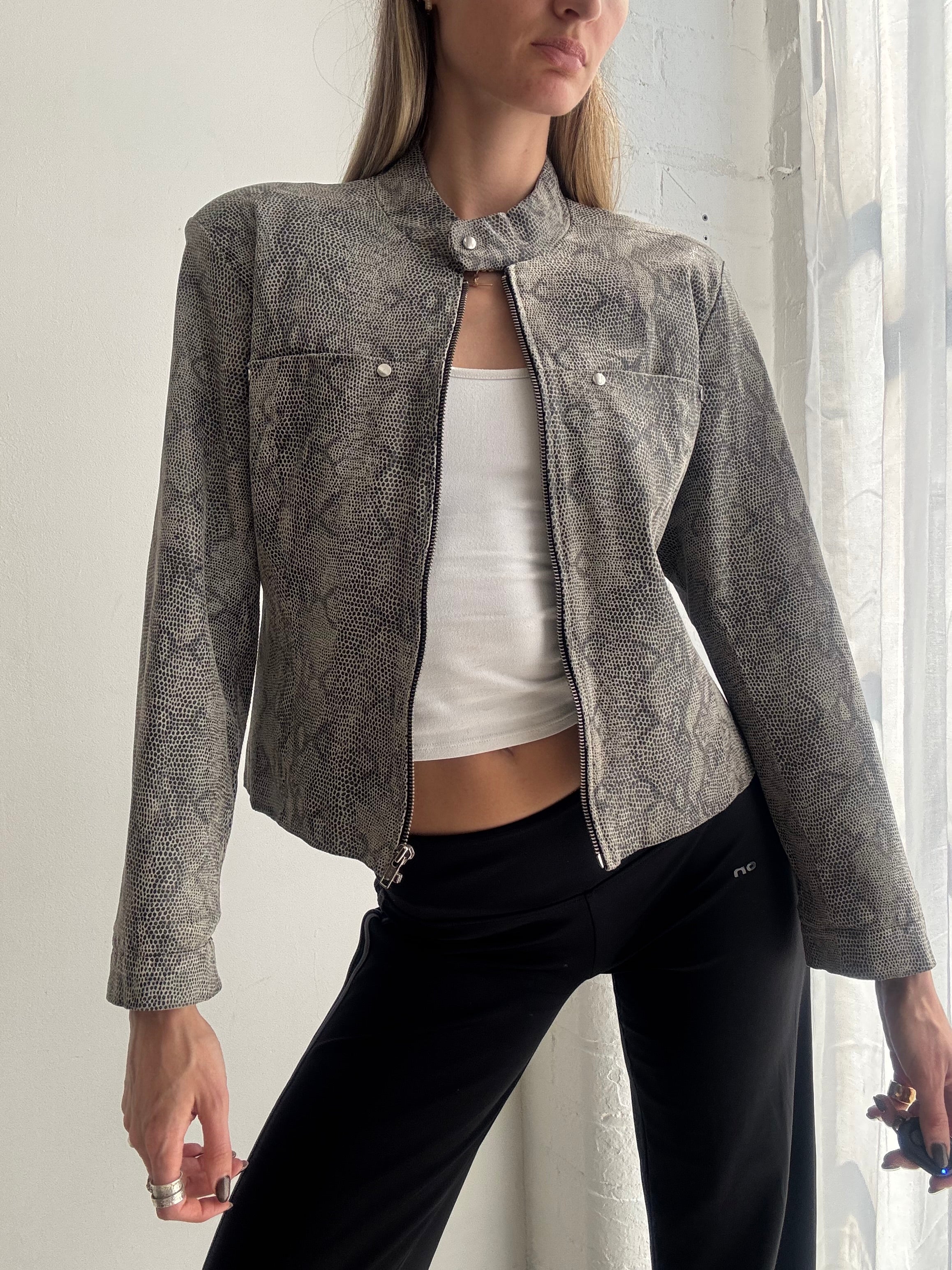 Vintage Y2K silver snakeskin print leather cropped biker jacket - Size M