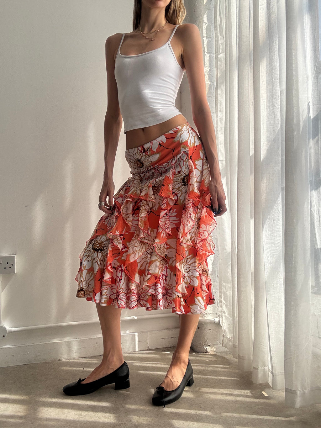 Vintage coral floral ruffle midi skirt - size xs/s