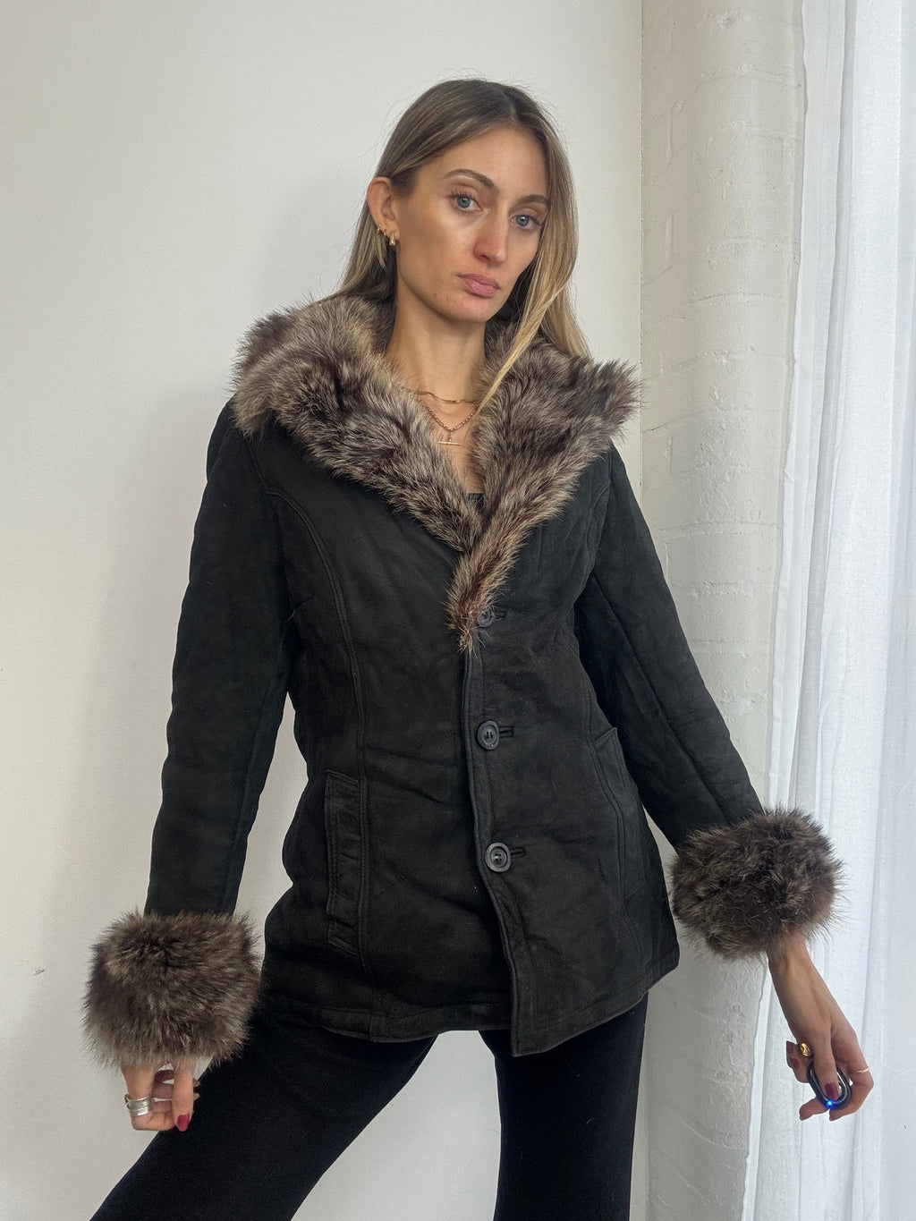 Vintage 90s black sheepskin suede coat fur trim