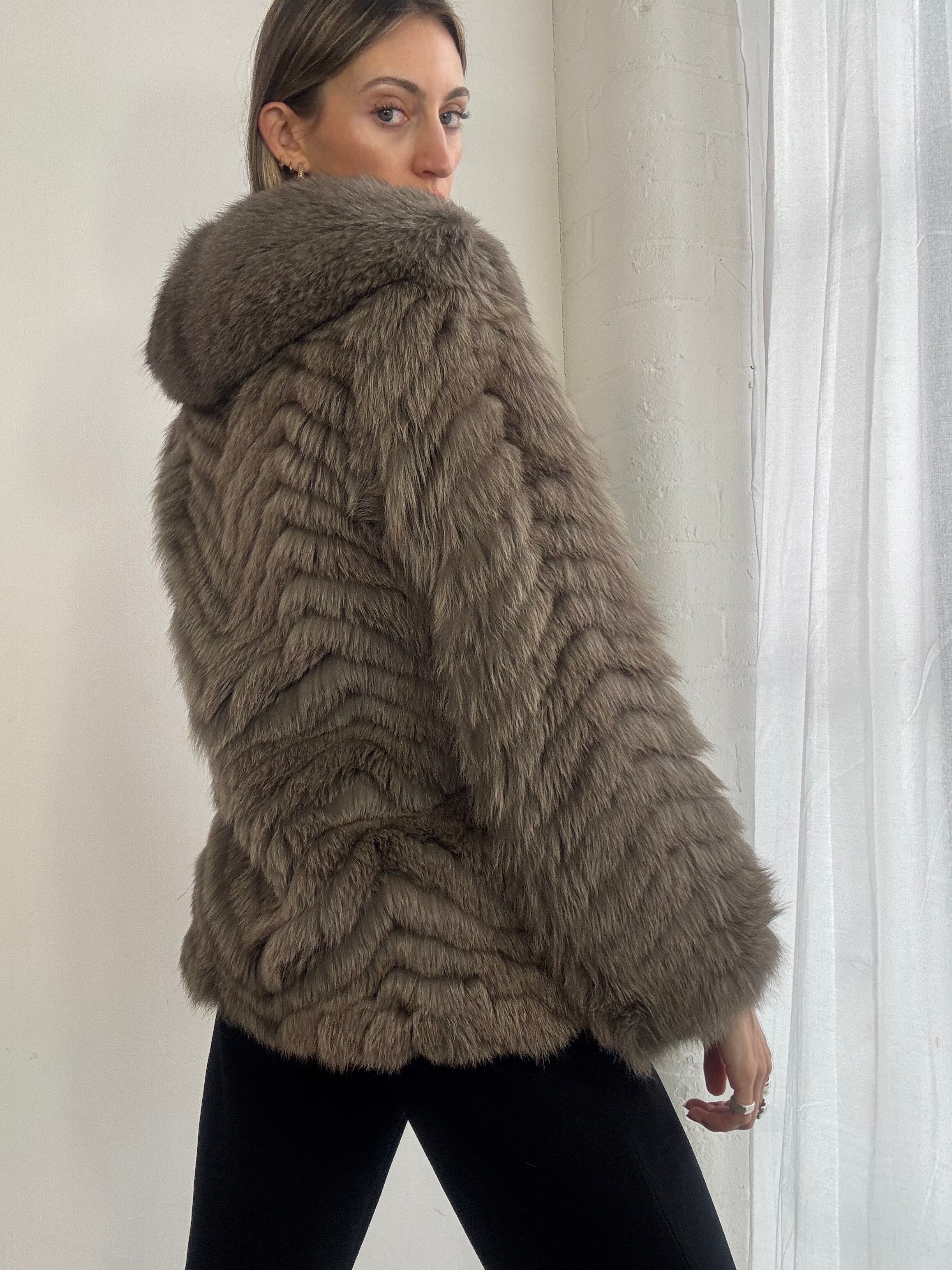 Vintage 90s brown fox fur coat