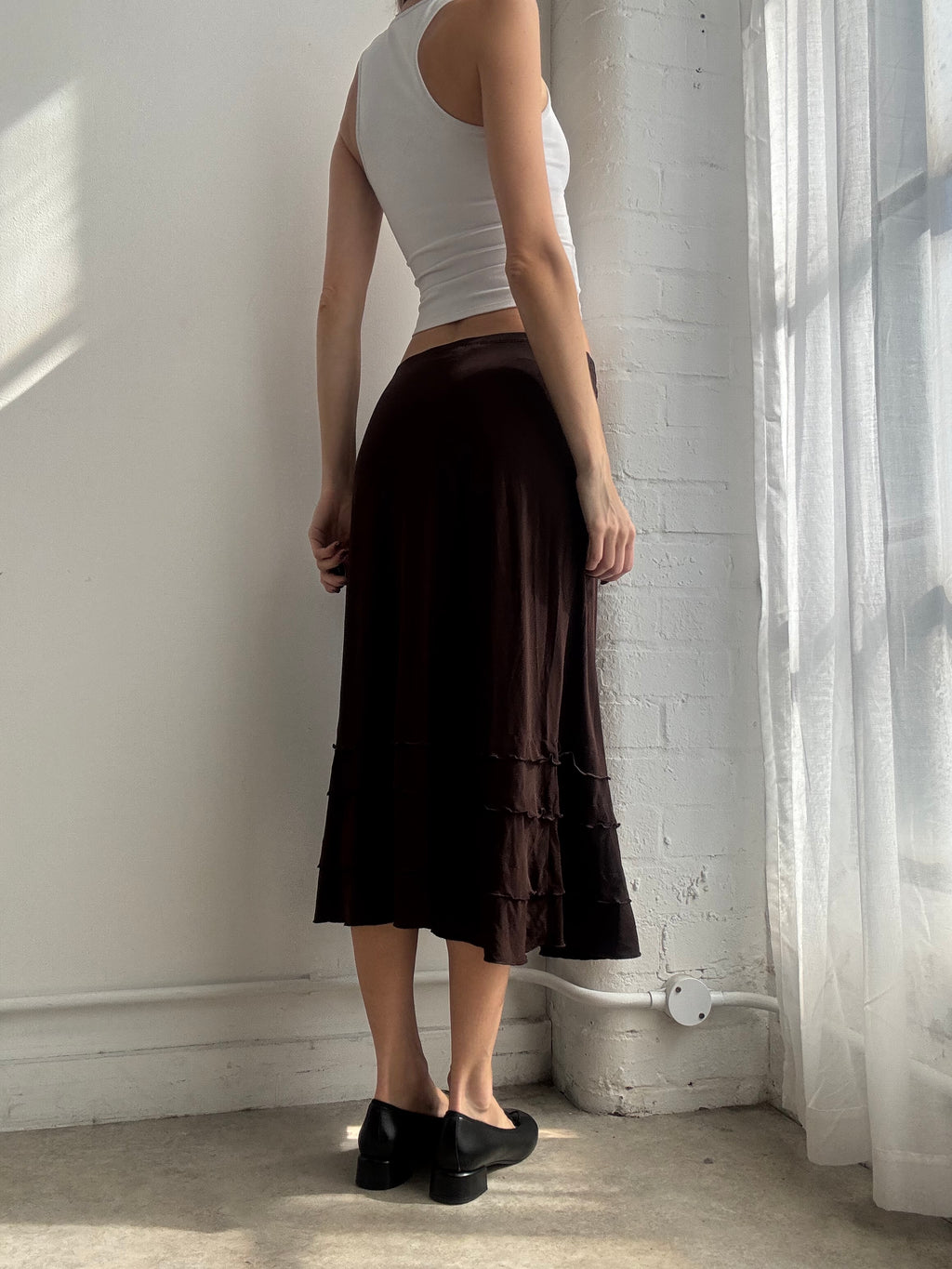 Vintage Y2K chocolate brown ruffle midi skirt