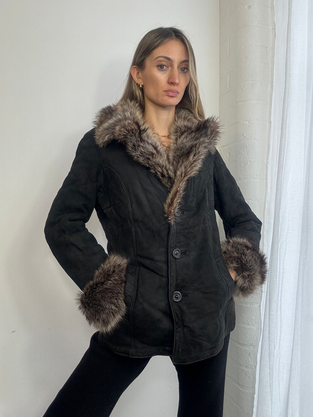 Vintage 90s black sheepskin suede coat fur trim