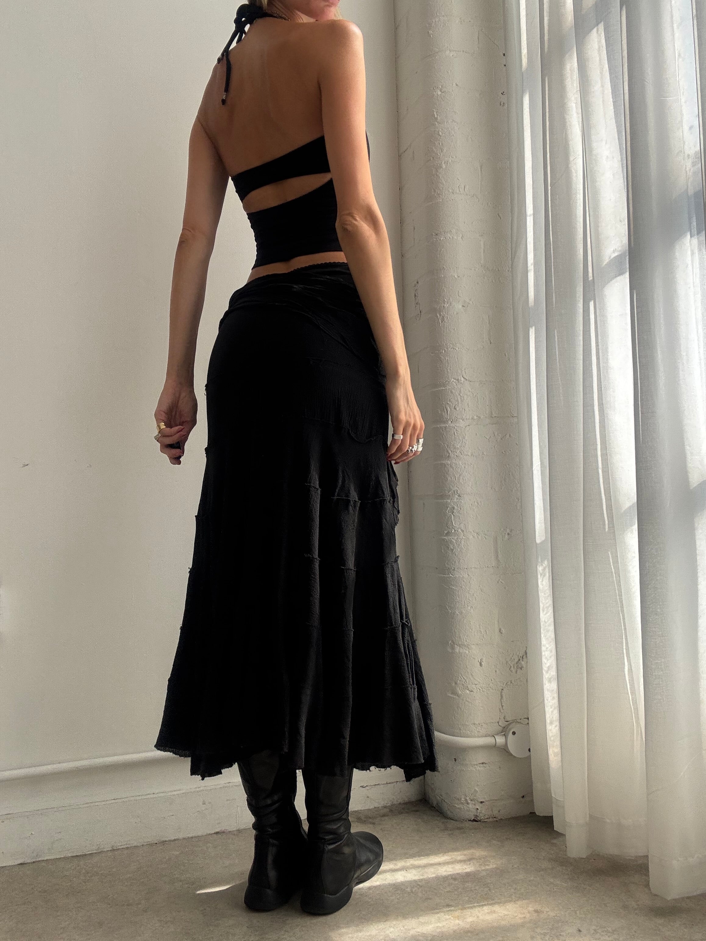 Vintage y2k Black Low Rise Tiered Maxi Skirt with Ring Detail - Size M