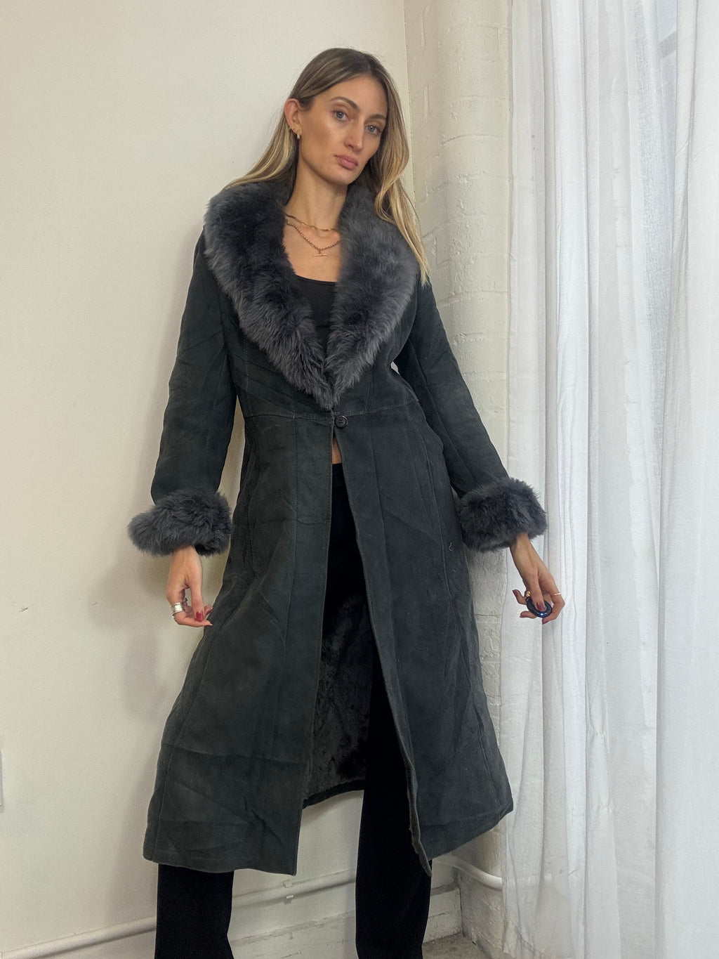 Vintage 90s long blue sheepskin suede coat fur trim