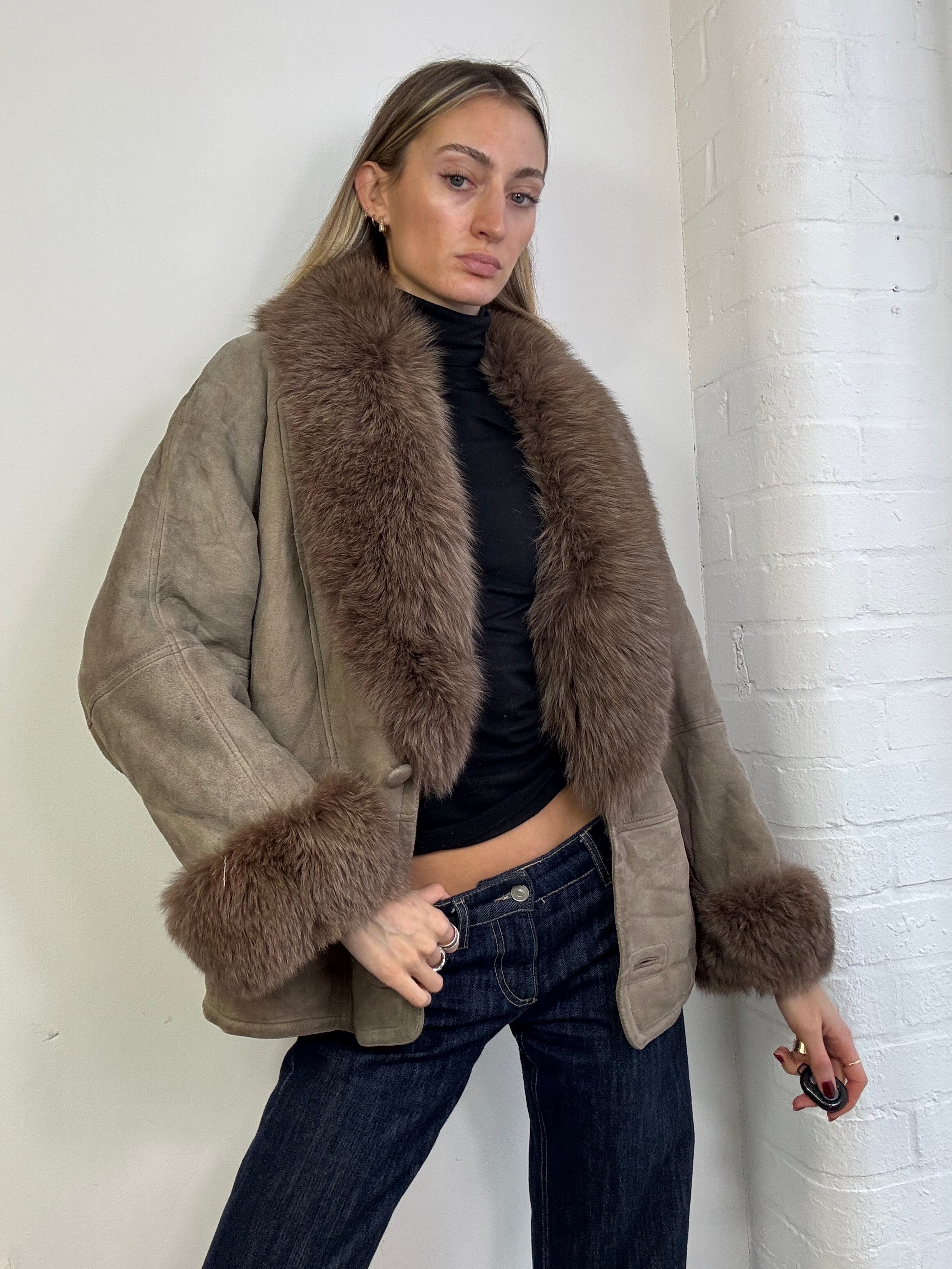 Vintage 90s sheepskin coat with fox fur trim