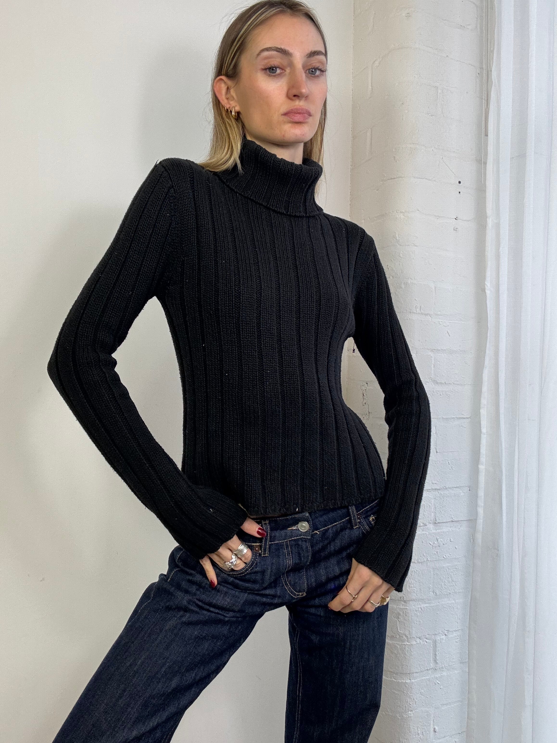 Vintage Y2K ribbed knitted black polo neck jumper