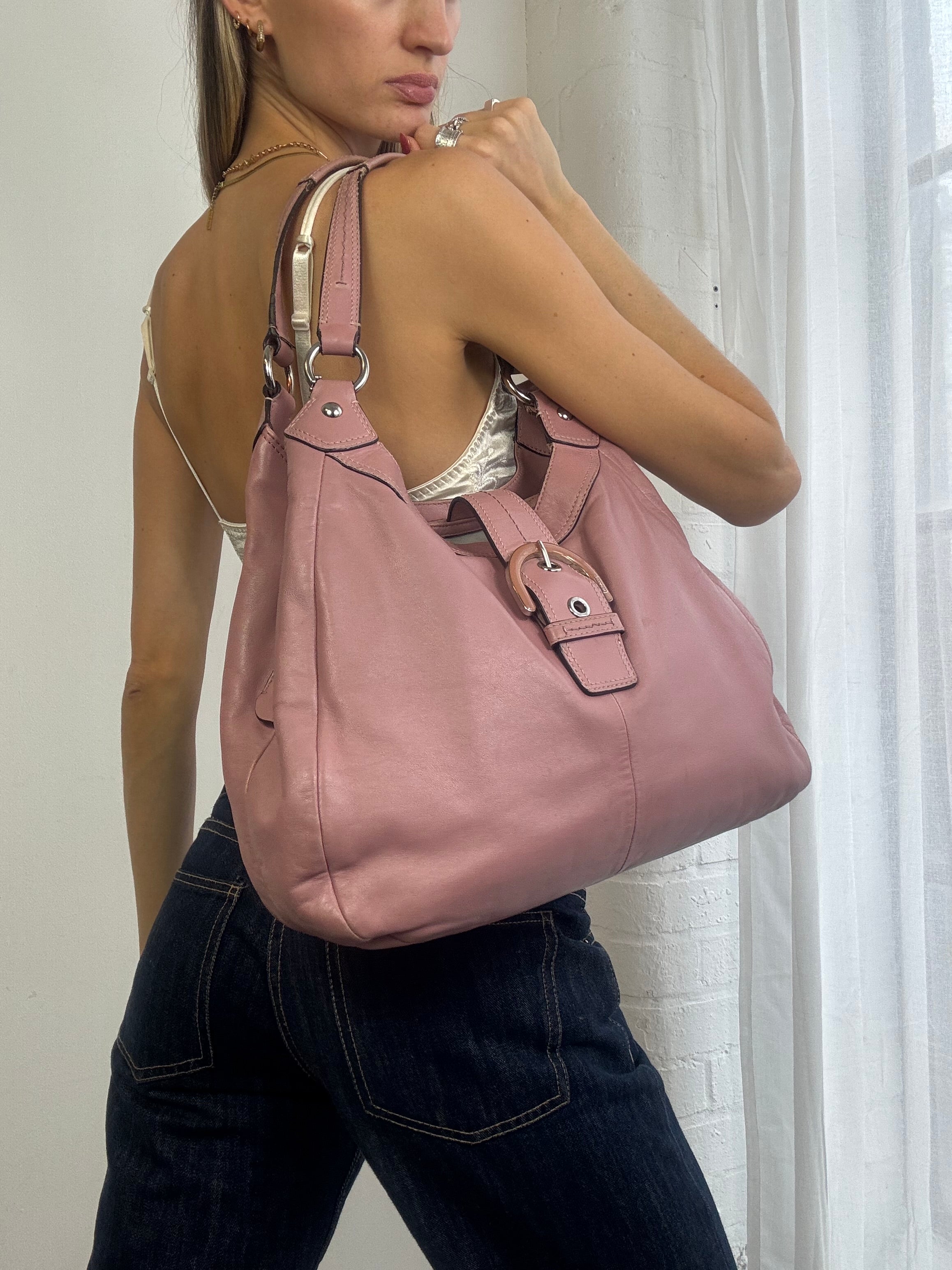 Vintage Y2K coach soho leather shoulder bag pink
