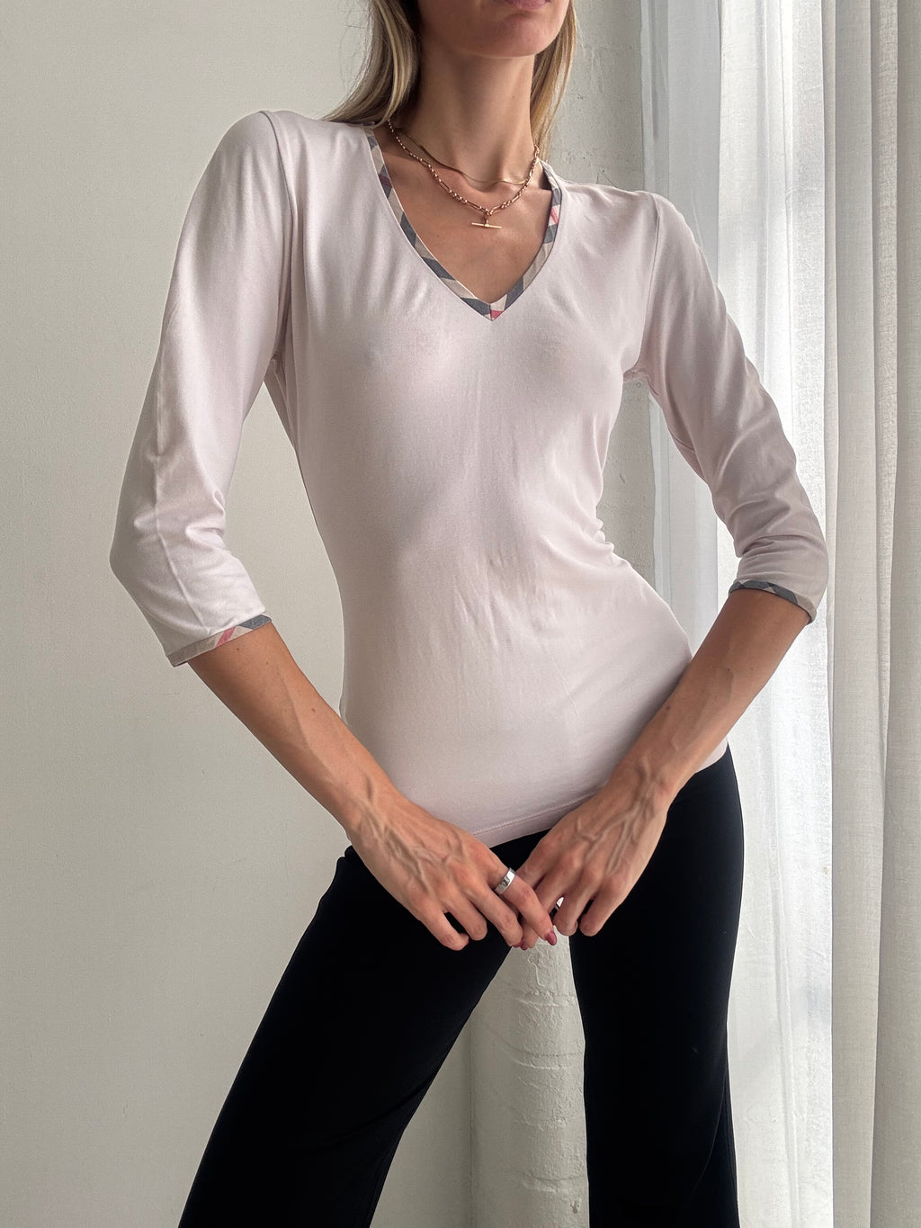 Vintage Y2K Burberry Pale Pink V Neck Fitted Top - Size S/M