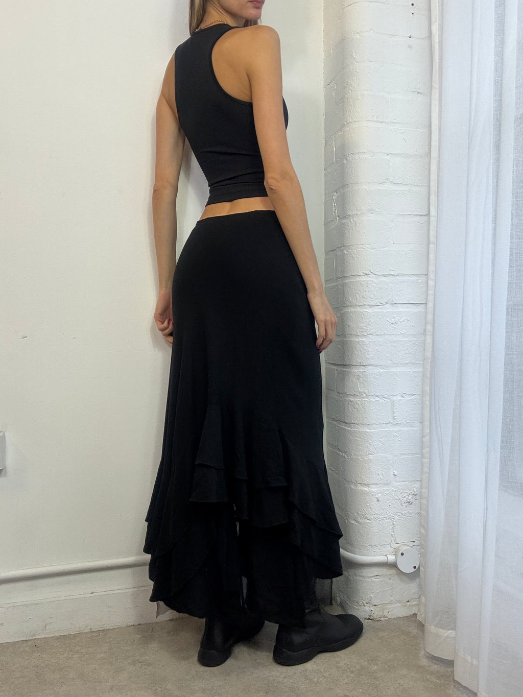 Vintage Y2K black ruffle maxi skirt