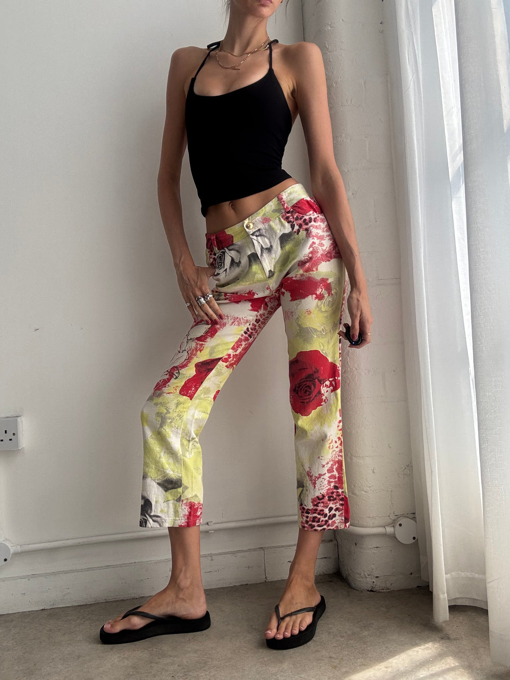Vintage Y2K Floral Capri Trousers – Low Rise Rose Print Pants - Size XS