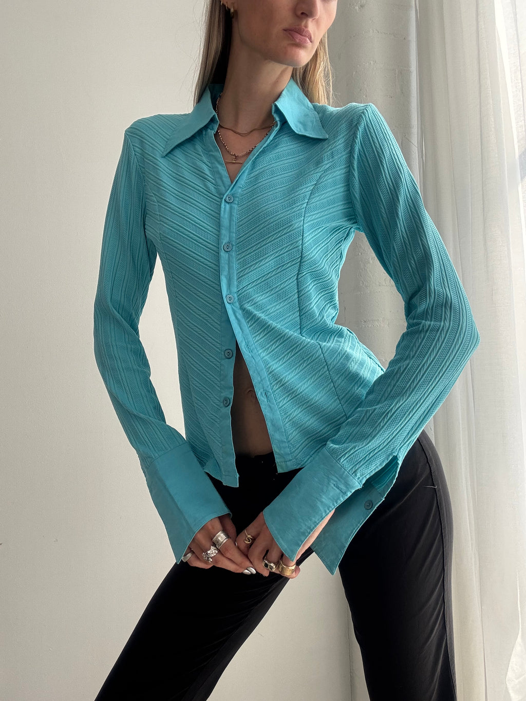 Vintage Y2K Turquoise Crinkle Shirt – Fitted Button Up Blouse - Size M