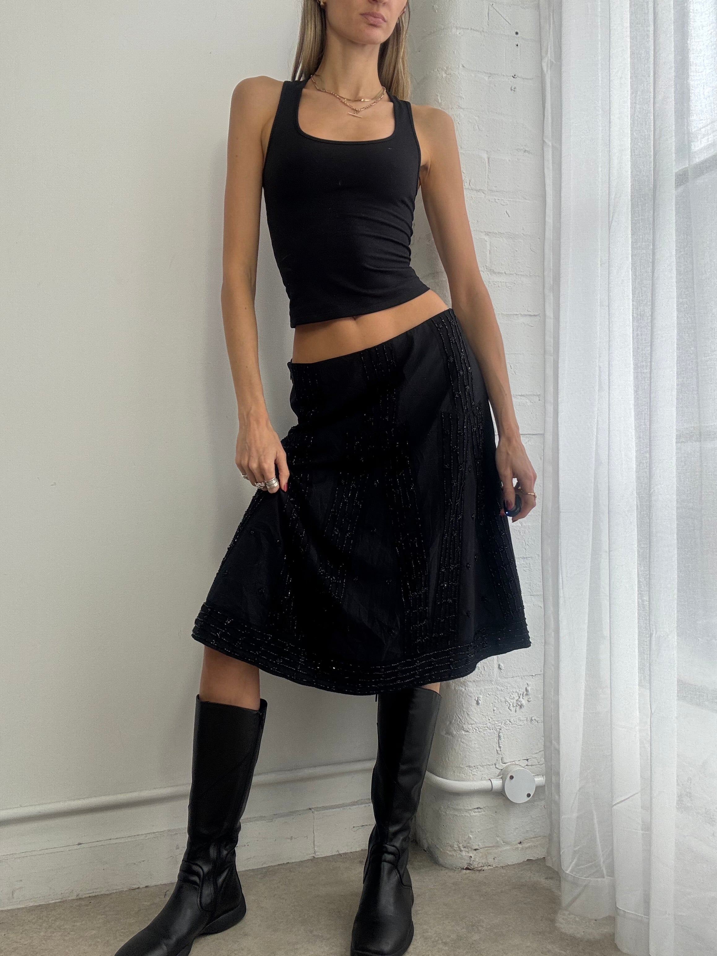 Vintage Y2K esprit beaded black midi skirt