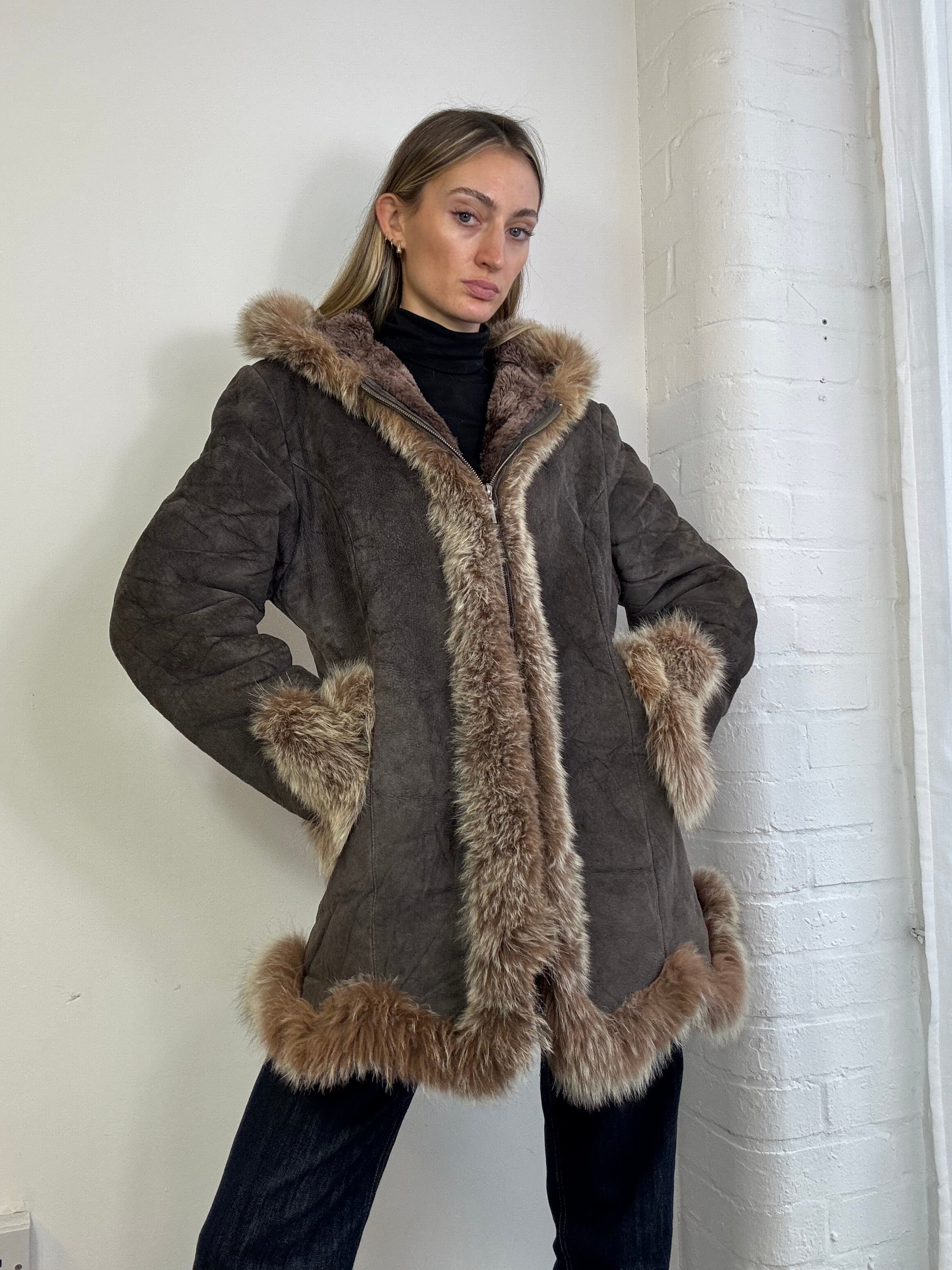 Vintage 90s hooded sheepskin coat fur trim