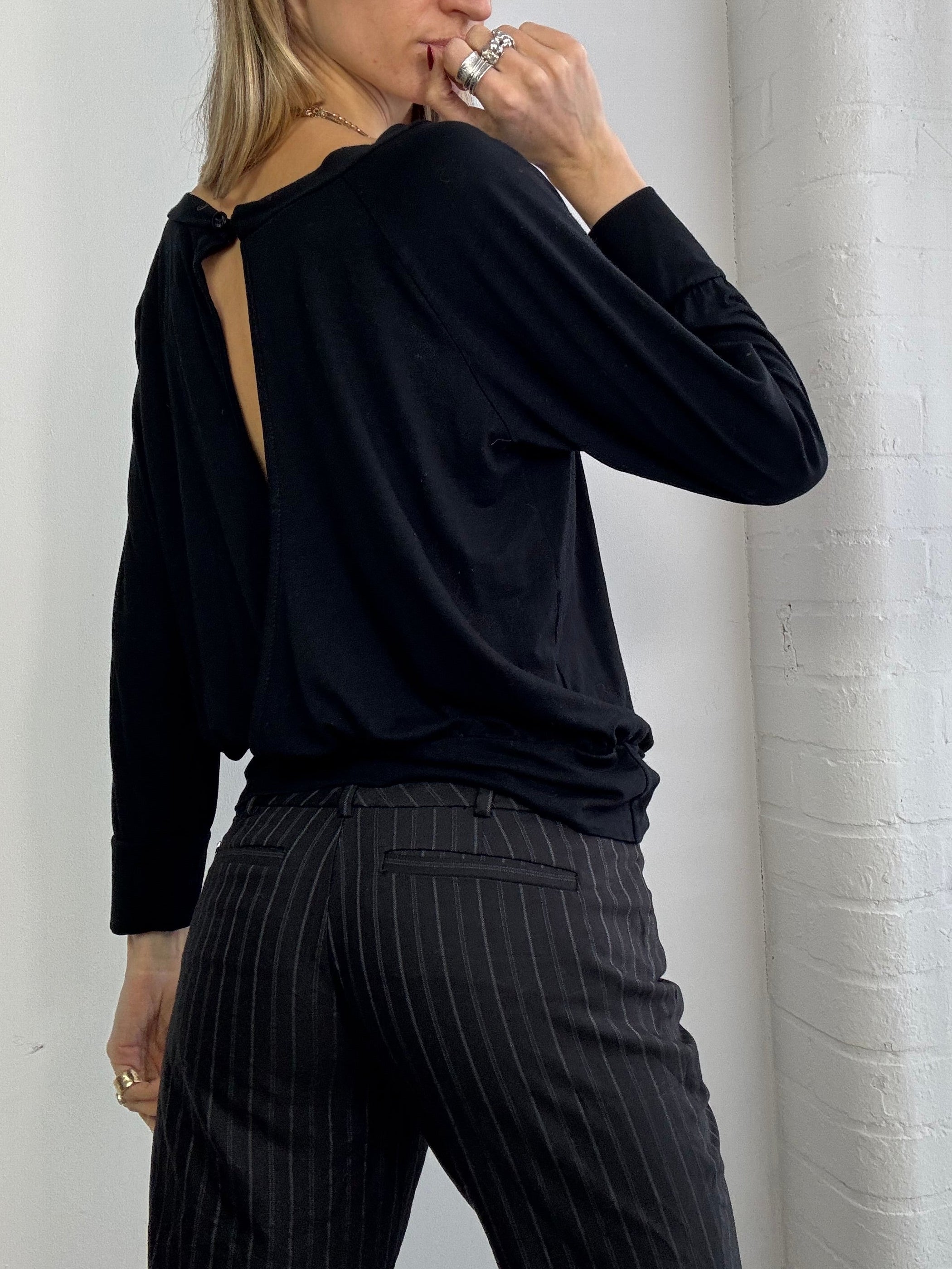 Vintage Y2K black v neck slouchy top