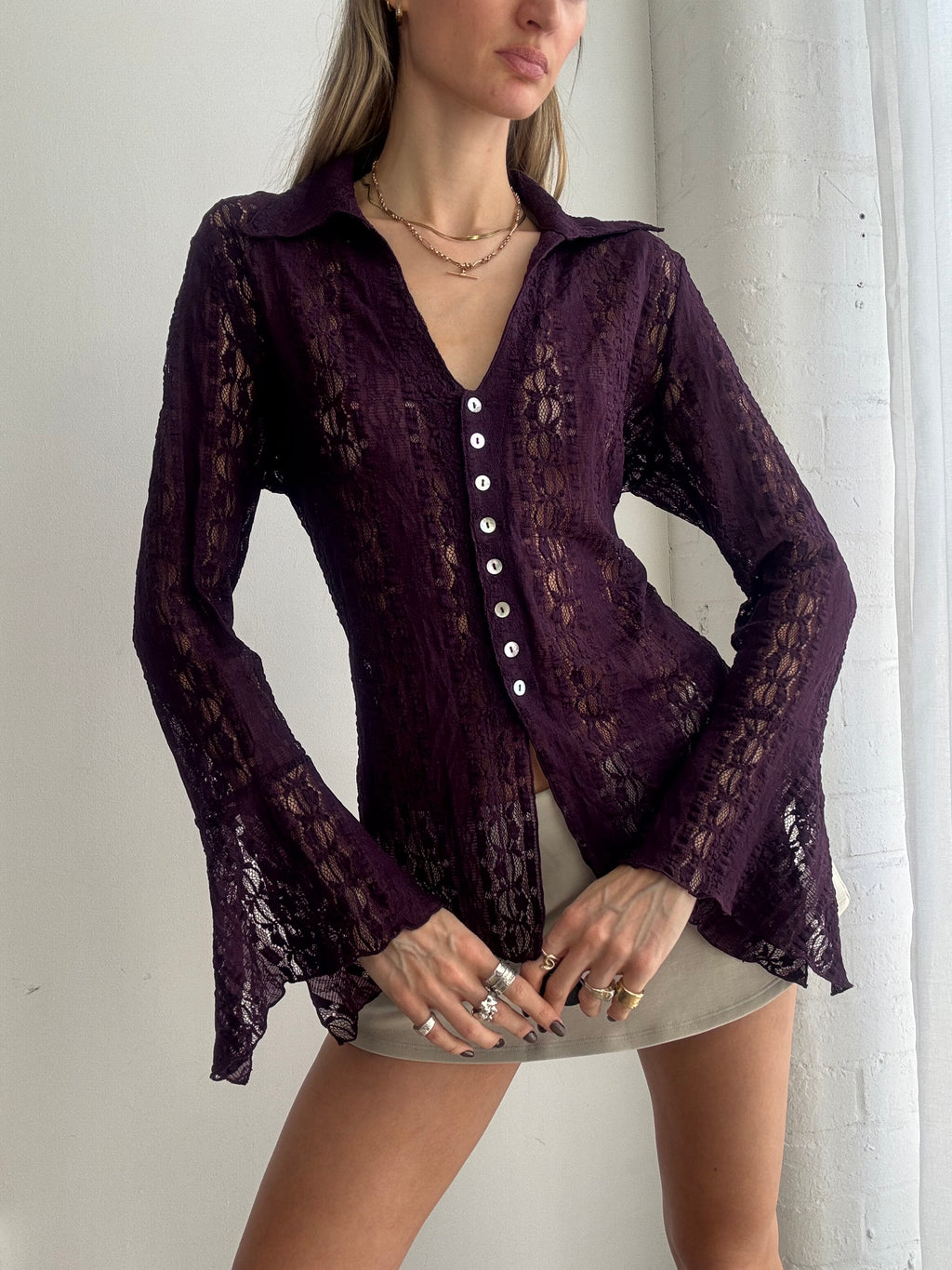Vintage Y2K purple lace button-up blouse - Size L
