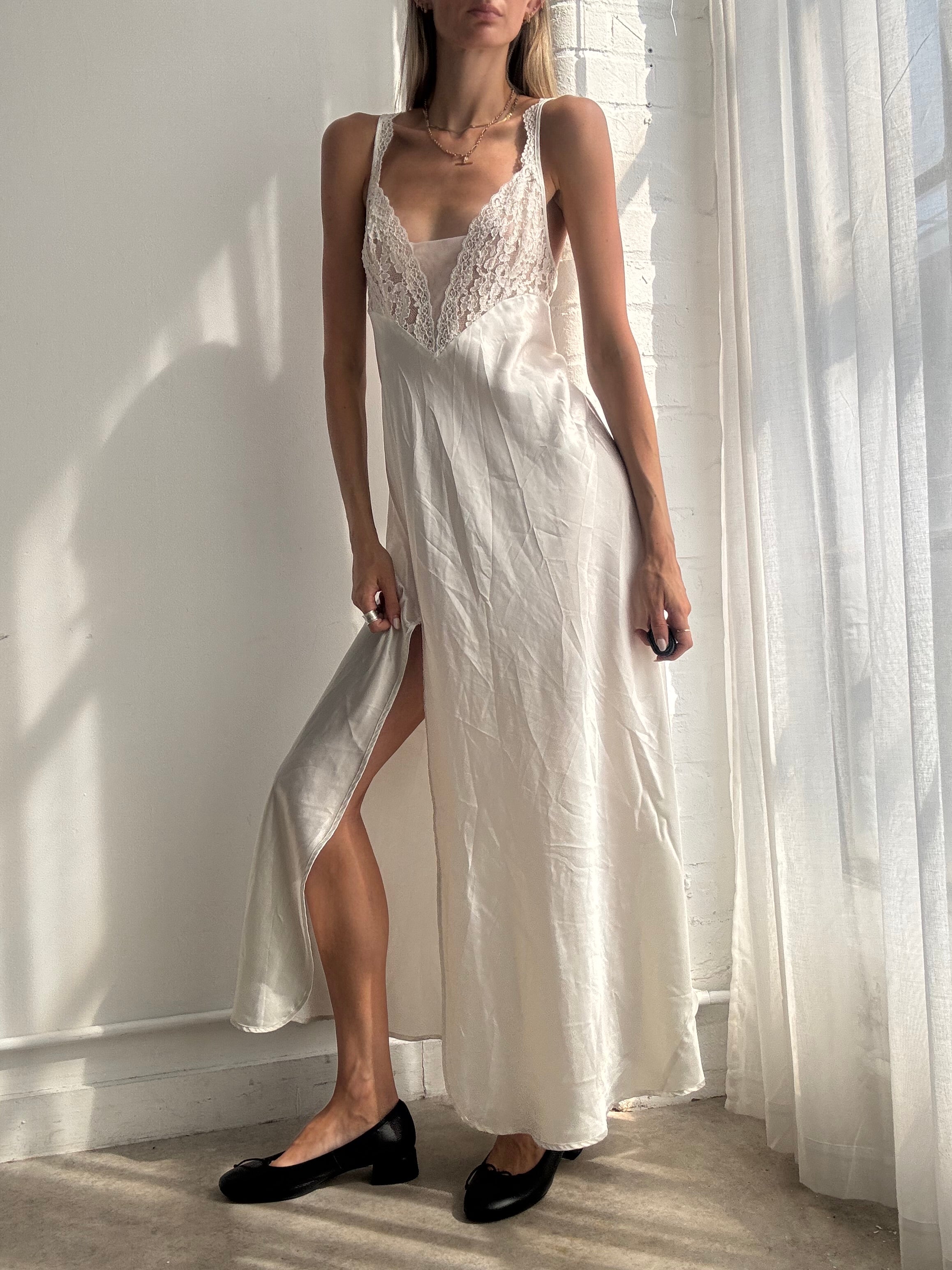 Vintage 90's Victoria's Secret Ivory Lace Trim Satin Maxi Slip Dress - Size M