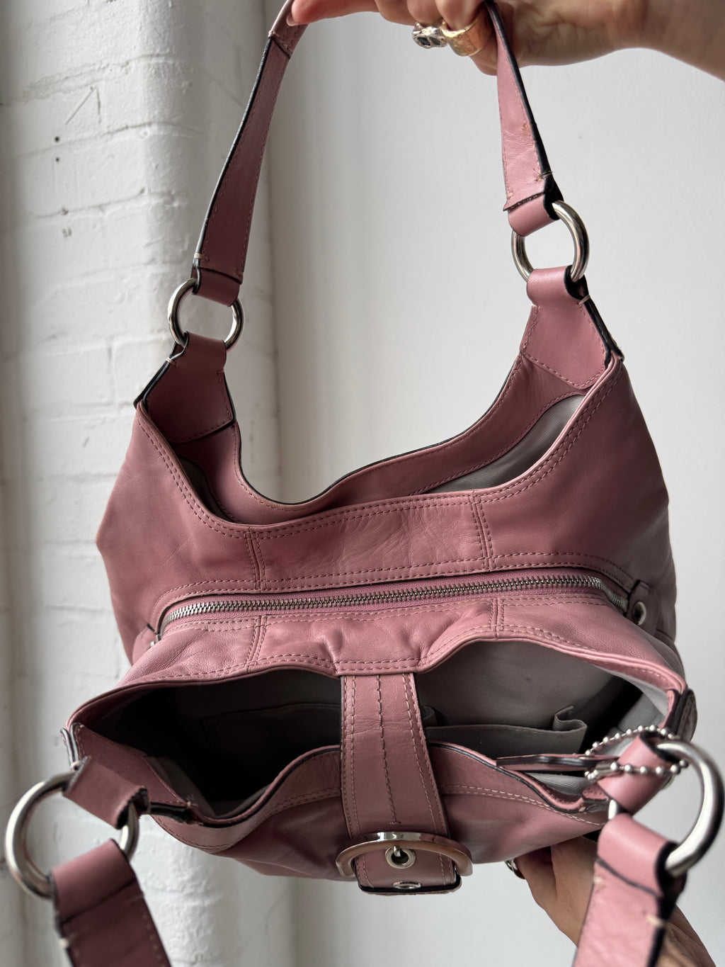 Vintage Y2K coach soho leather shoulder bag pink