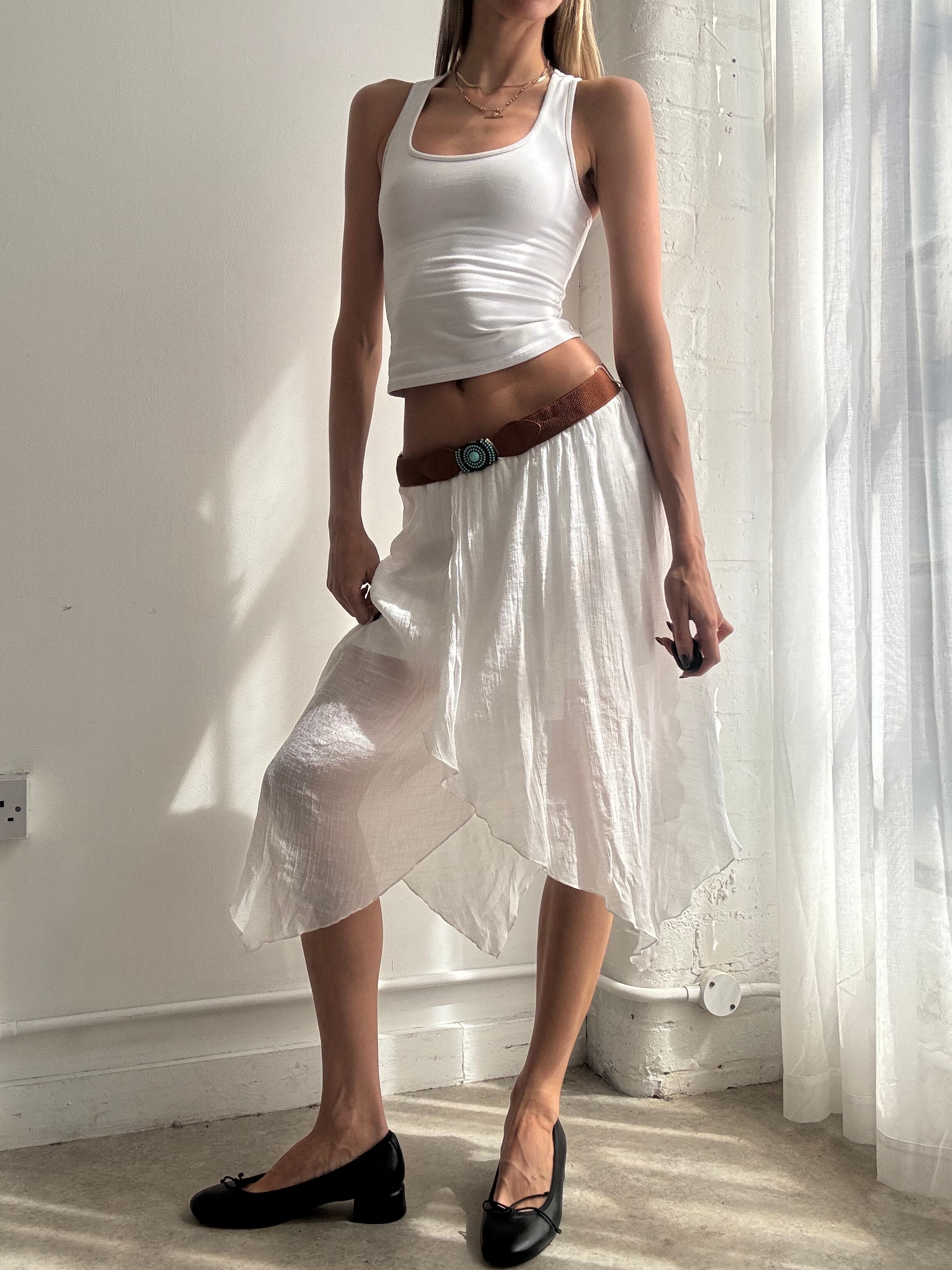 Vintage Y2K white asymmetric hem midi skirt - Size XS/M