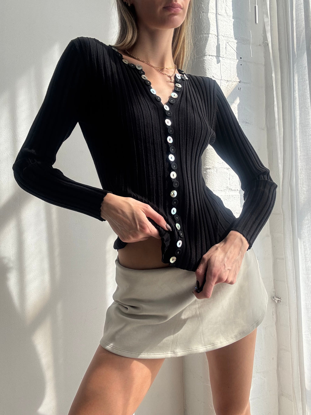 Vintage Y2K black ribbed button cardigan - Size S