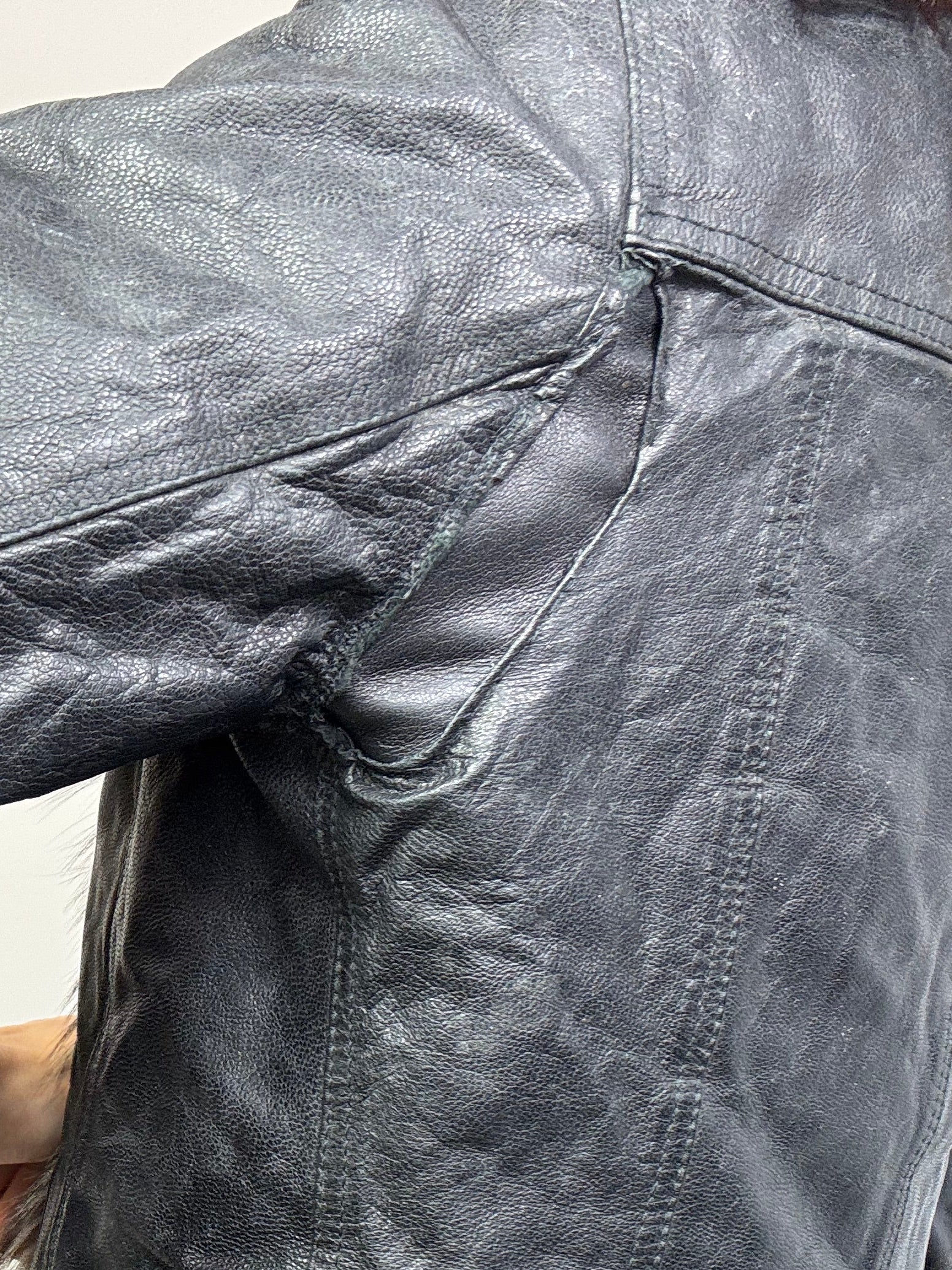 Vintage Y2K fur trim leather jacket