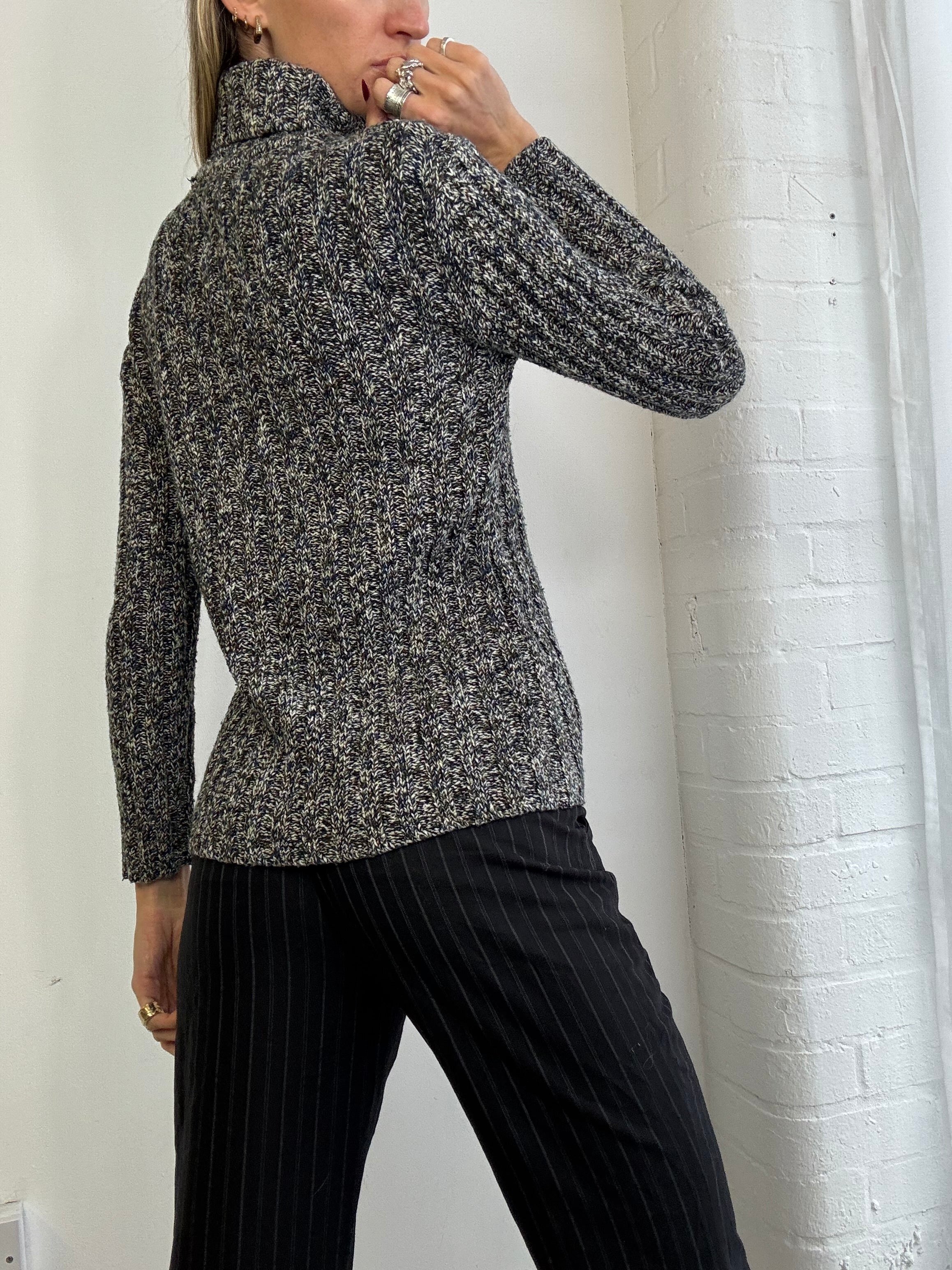 Vintage Y2K grey knitted polo neck jumper