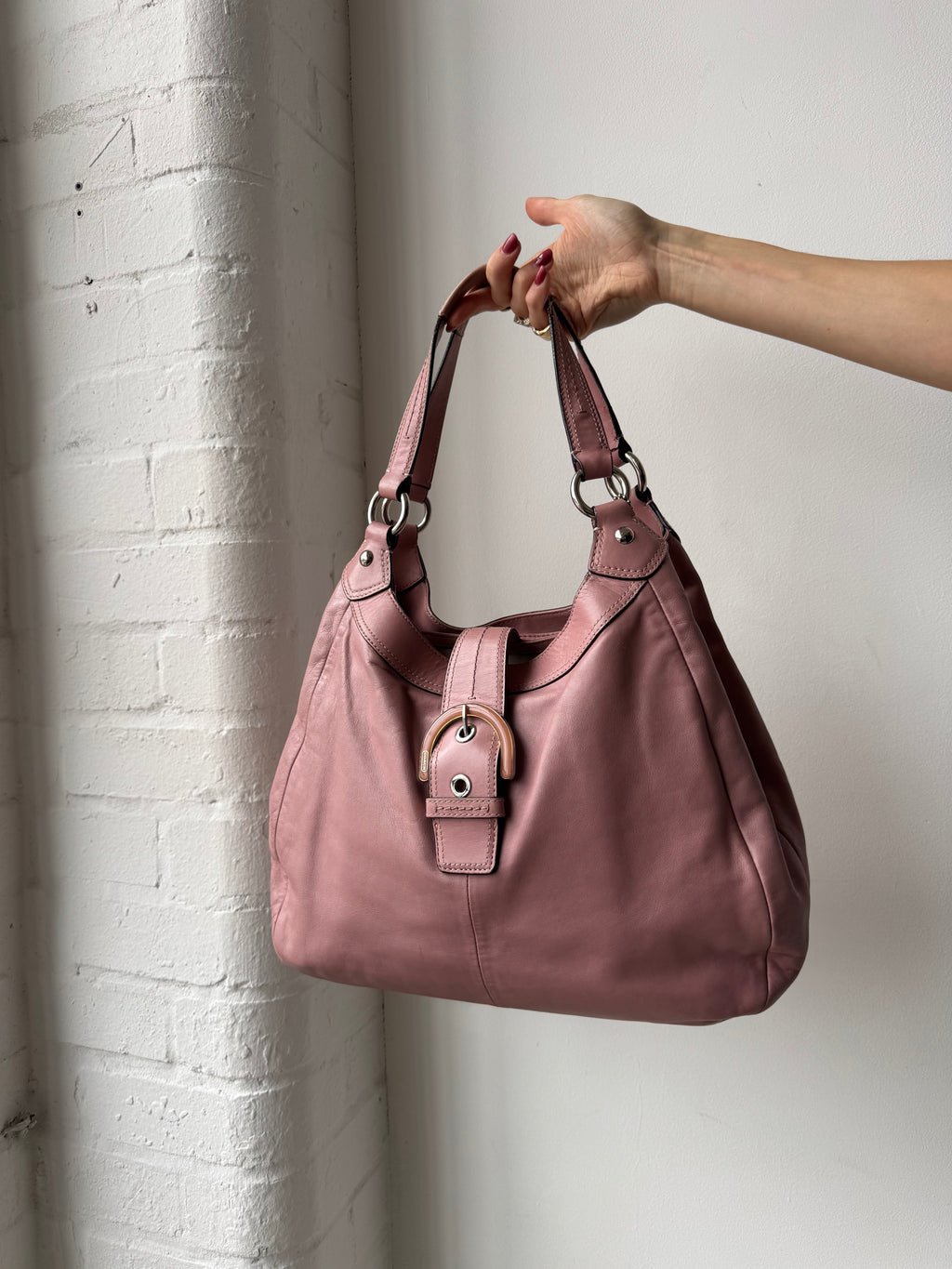 Vintage Y2K coach soho leather shoulder bag pink