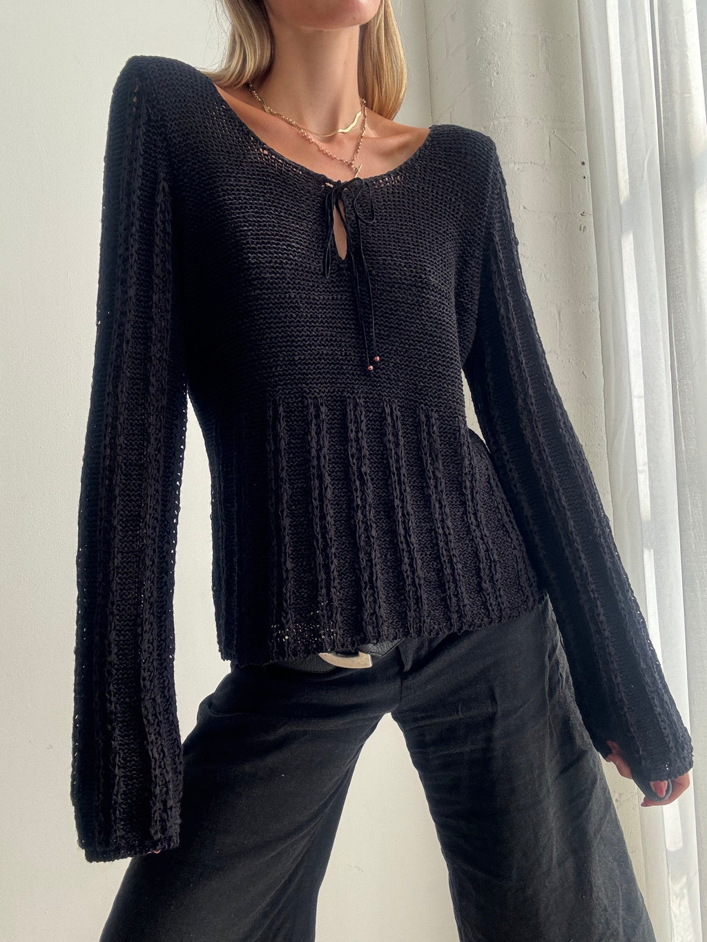 Vintage Y2K Black Knit Flared Sleeve Top Jumper - Size L