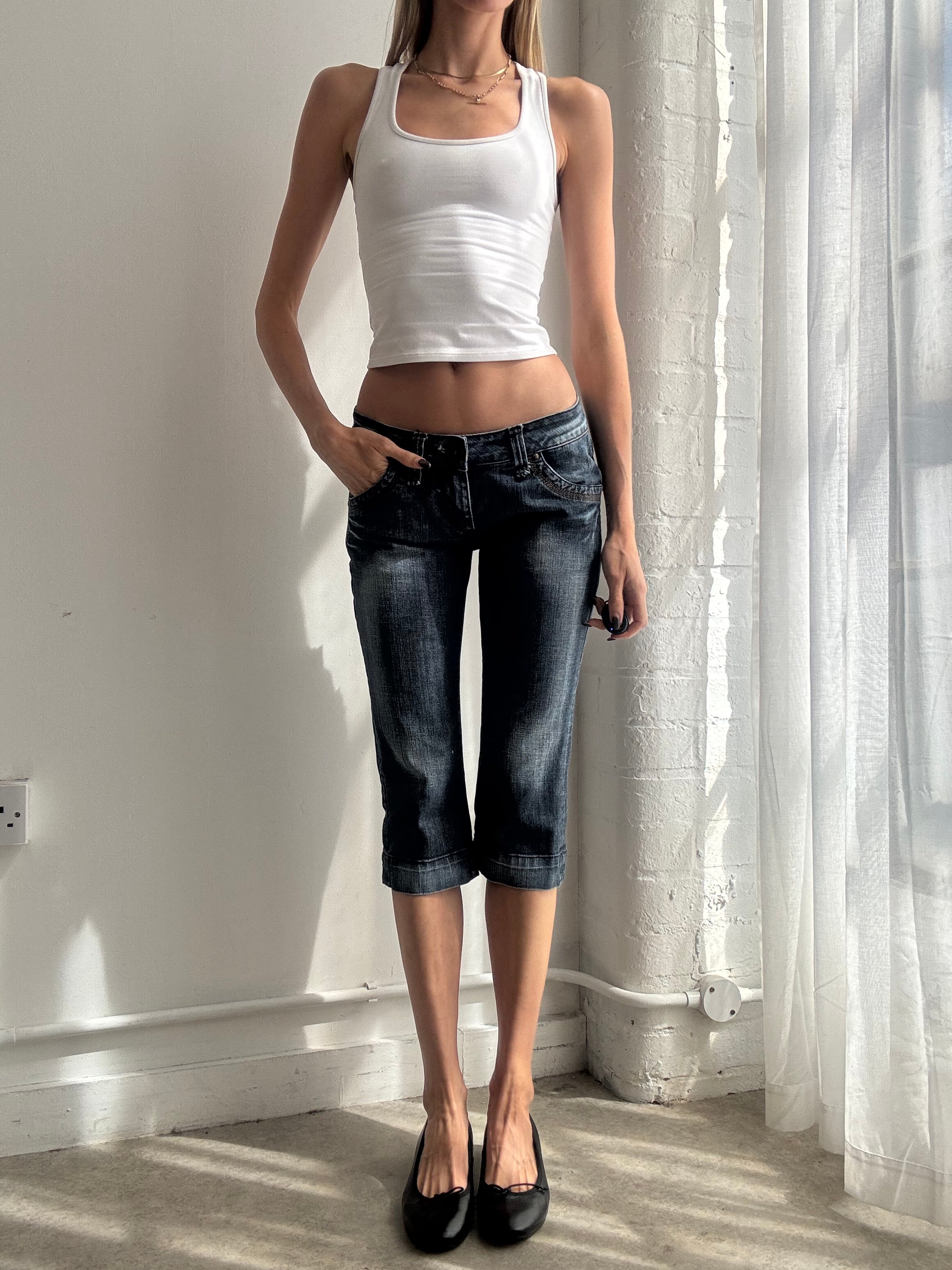 Vintage Y2K dark wash denim capri jeans - Size S