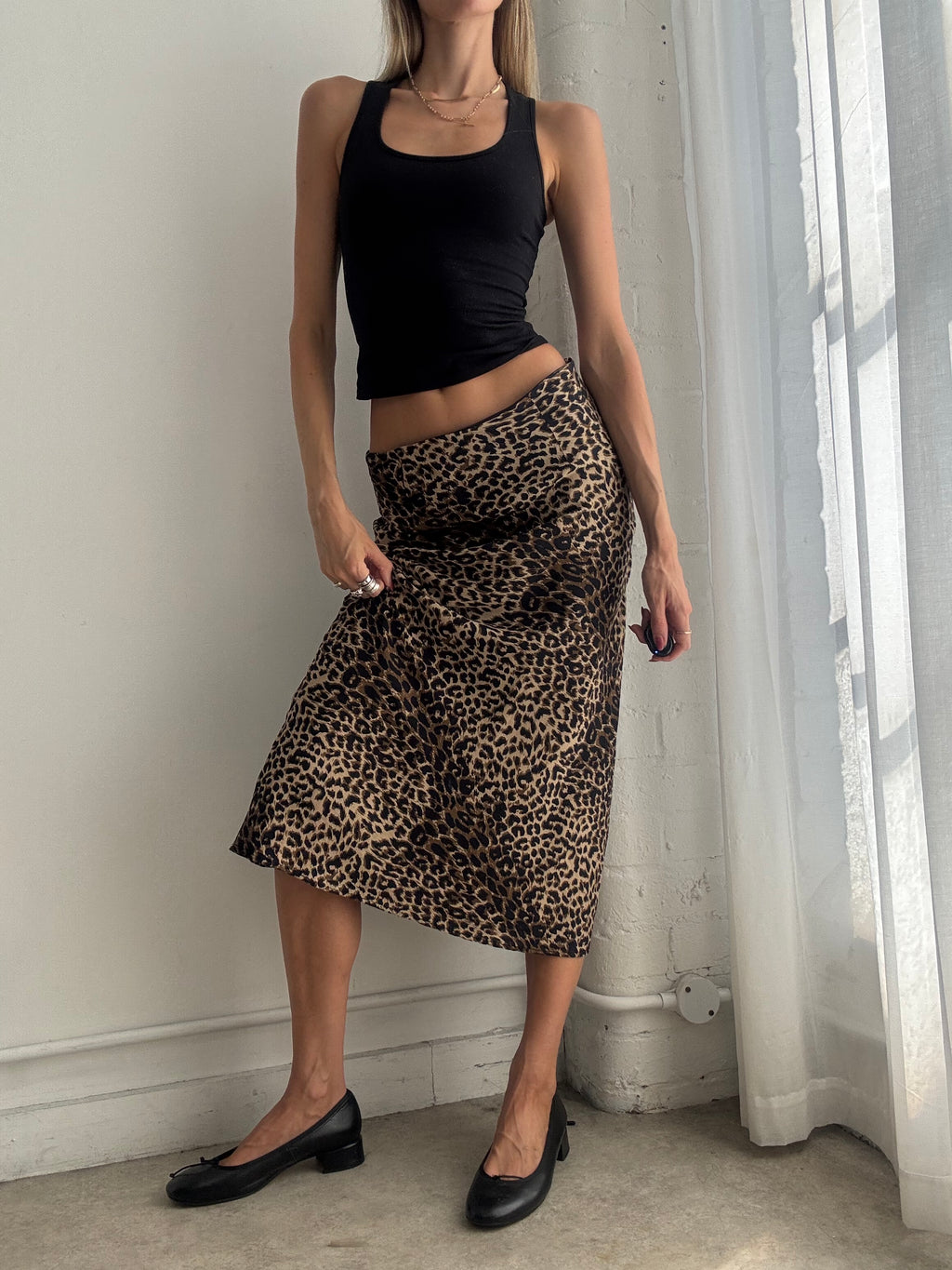 Vintage Y2K leopard print midi skirt - Size M