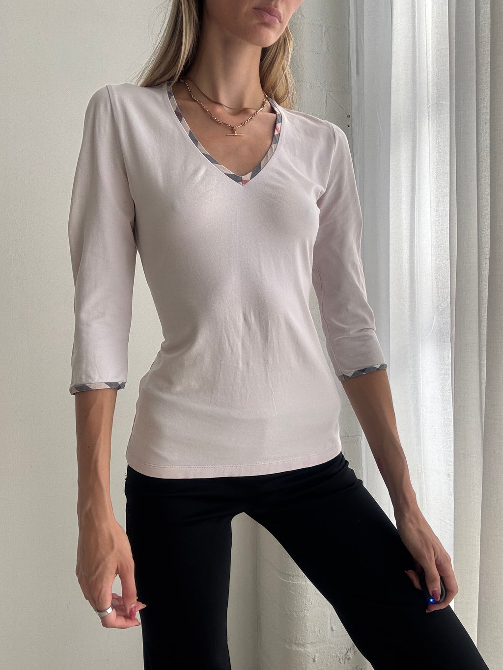 Vintage Y2K Burberry Pale Pink V Neck Fitted Top - Size S/M