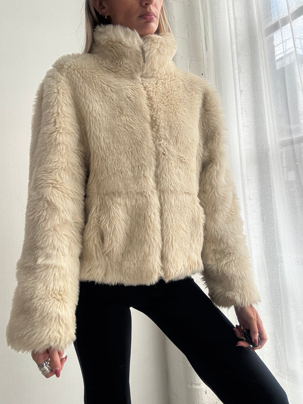 Vintage Y2K Cream Faux Fur Zip Up Jacket - Size L