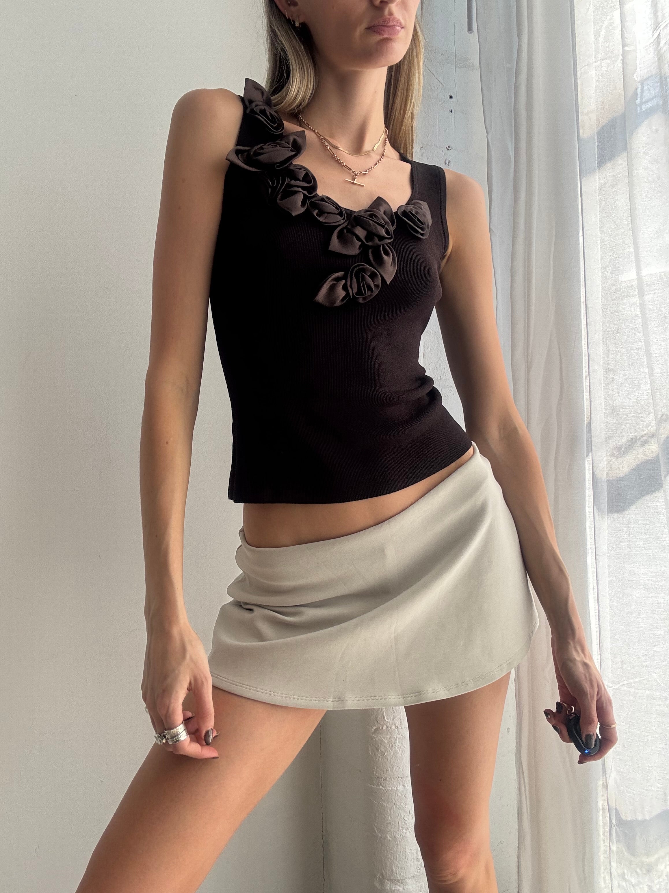 Vintage Y2K brown ruffle trim tank top - Size S