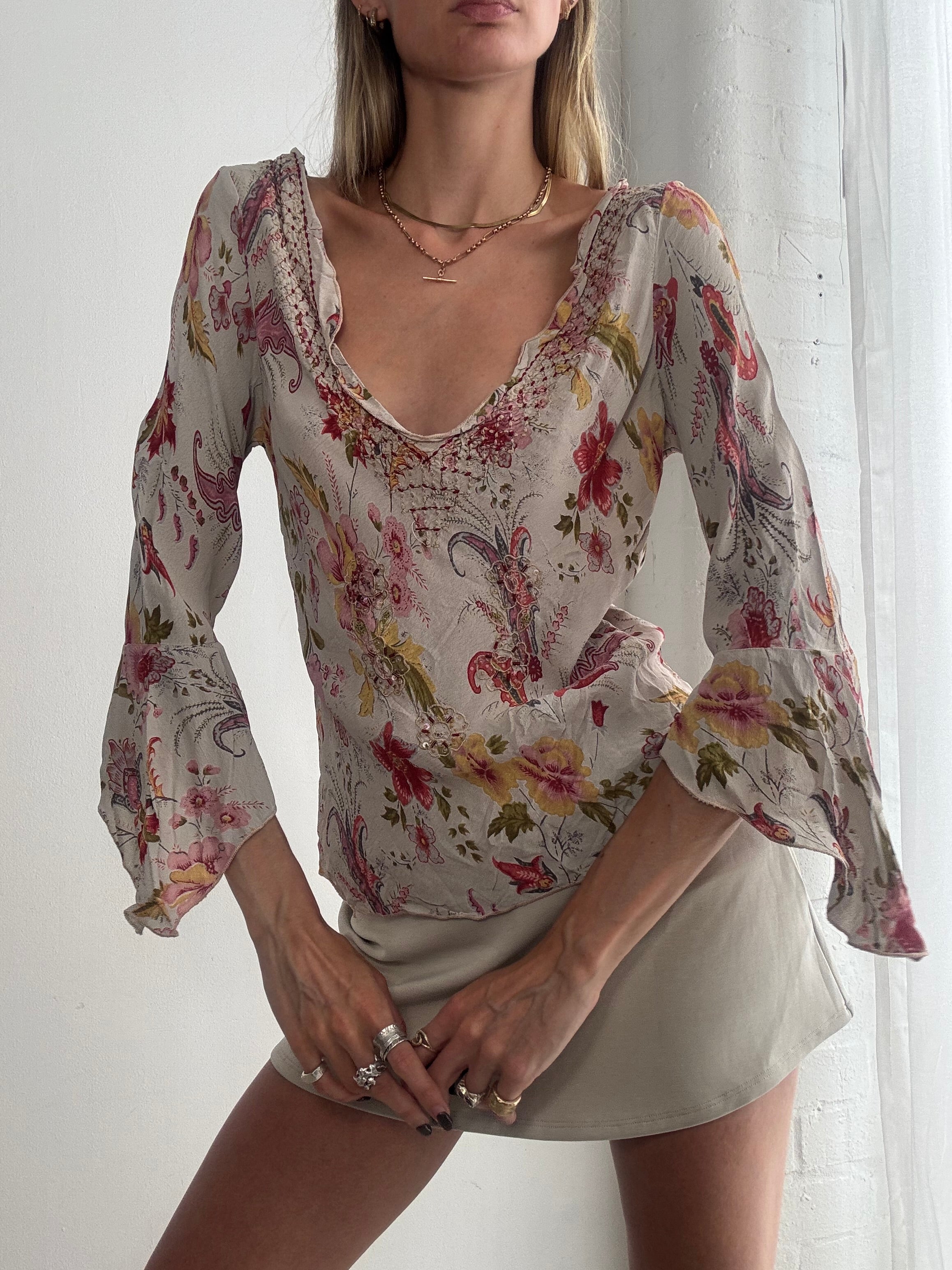 Vintage Y2K floral handkerchief hem blouse - Size M