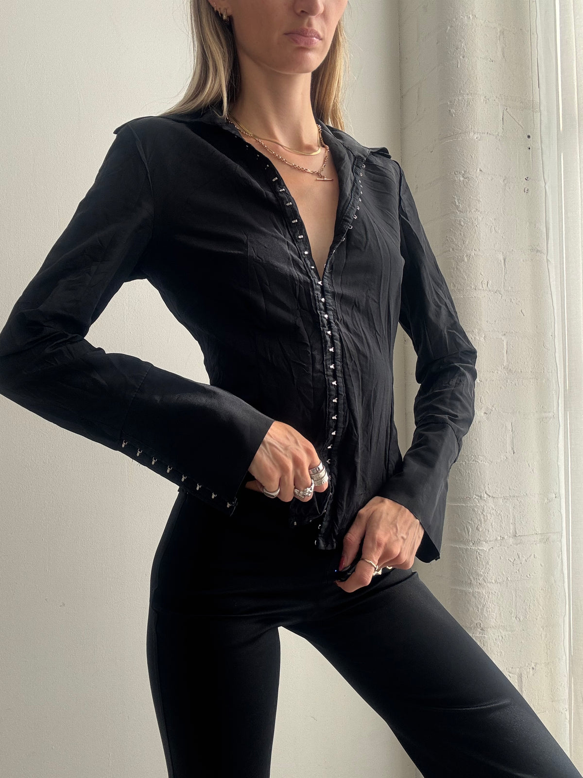 Vintage Y2K Black Fitted Hook & Eye Shirt Top - Size m