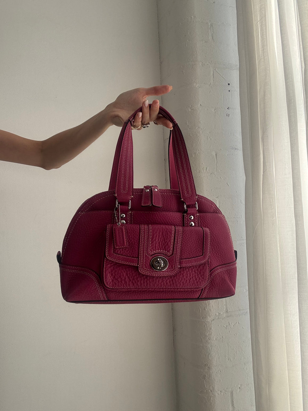 Vintage Y2K Coach Hamptons Leather Shoulder Bag – Hot Pink Pebbled Leather Satchel
