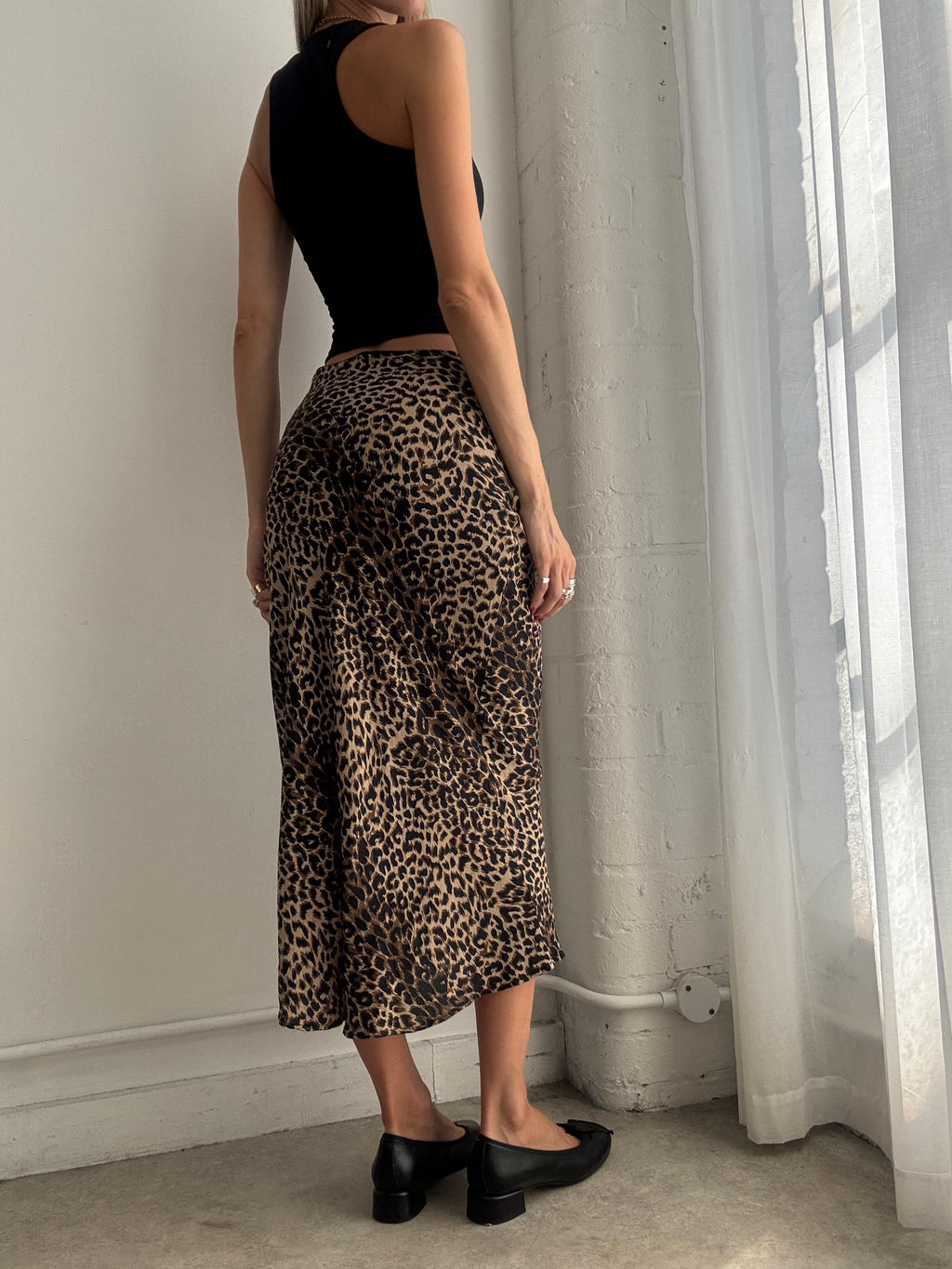 Vintage Y2K leopard print midi skirt - Size M
