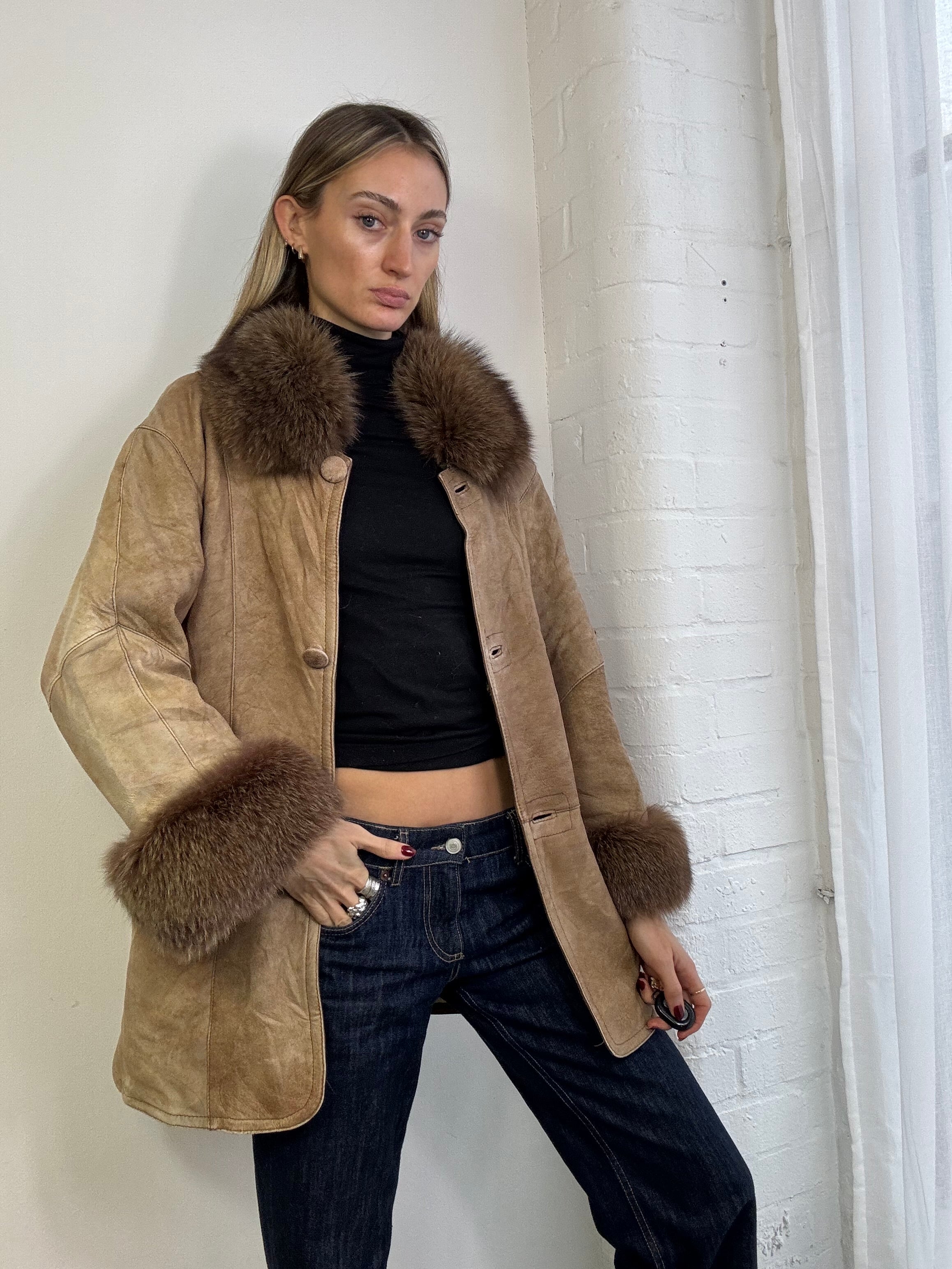 Vintage 90s sheepskin coat beige