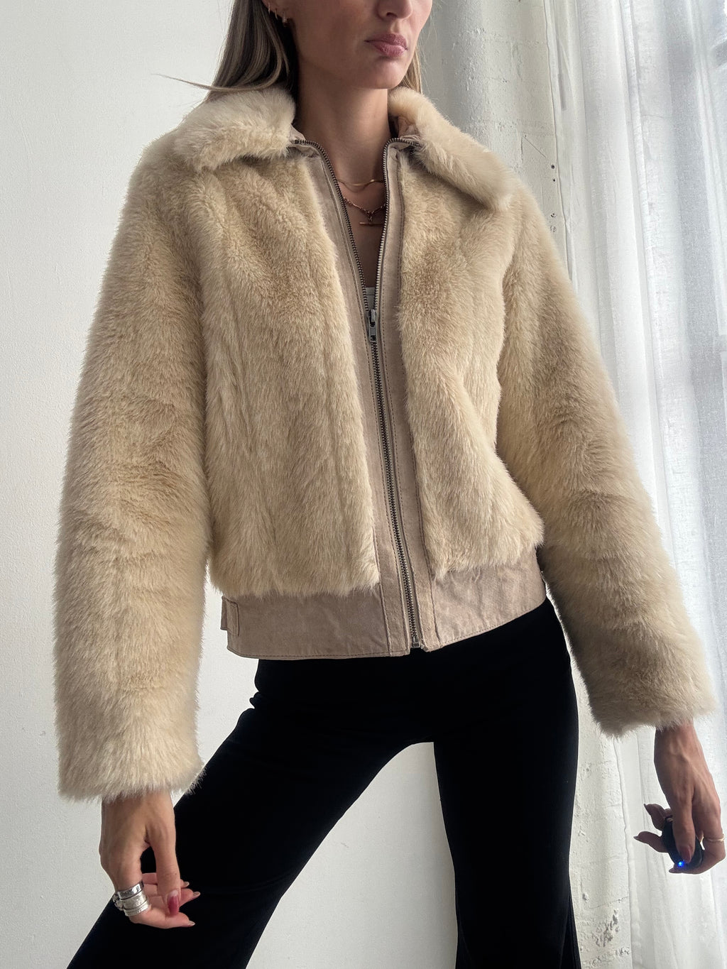 Vintage Y2K Cream Faux Fur Cropped Bomber Jacket - Size M